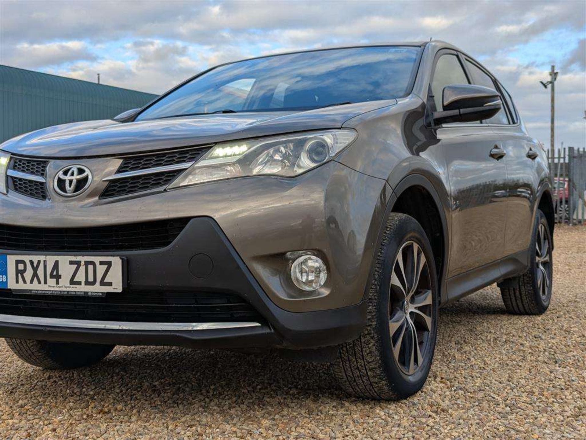 2014 TOYOTA RAV4 ICON D-4D 4X2 - Image 9 of 27