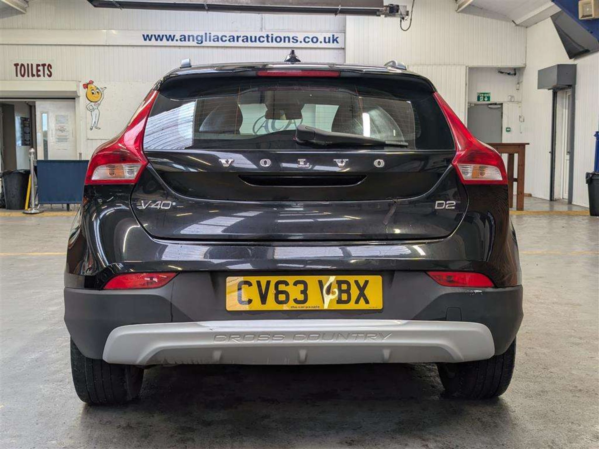 2013 VOLVO V40 CROSS COUNTRY LUX D2 - Image 3 of 29