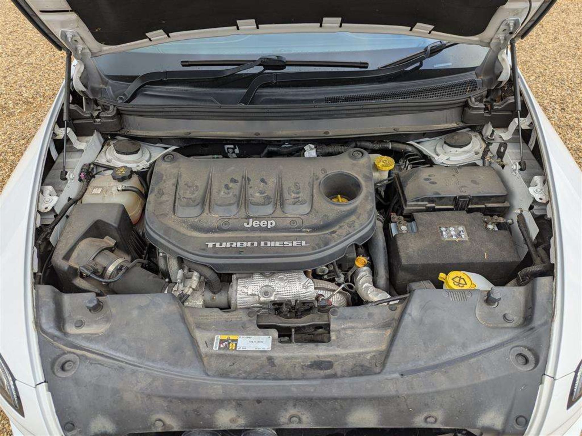 2016 JEEP CHEROKEE LIMITED M-JET II - Image 24 of 26