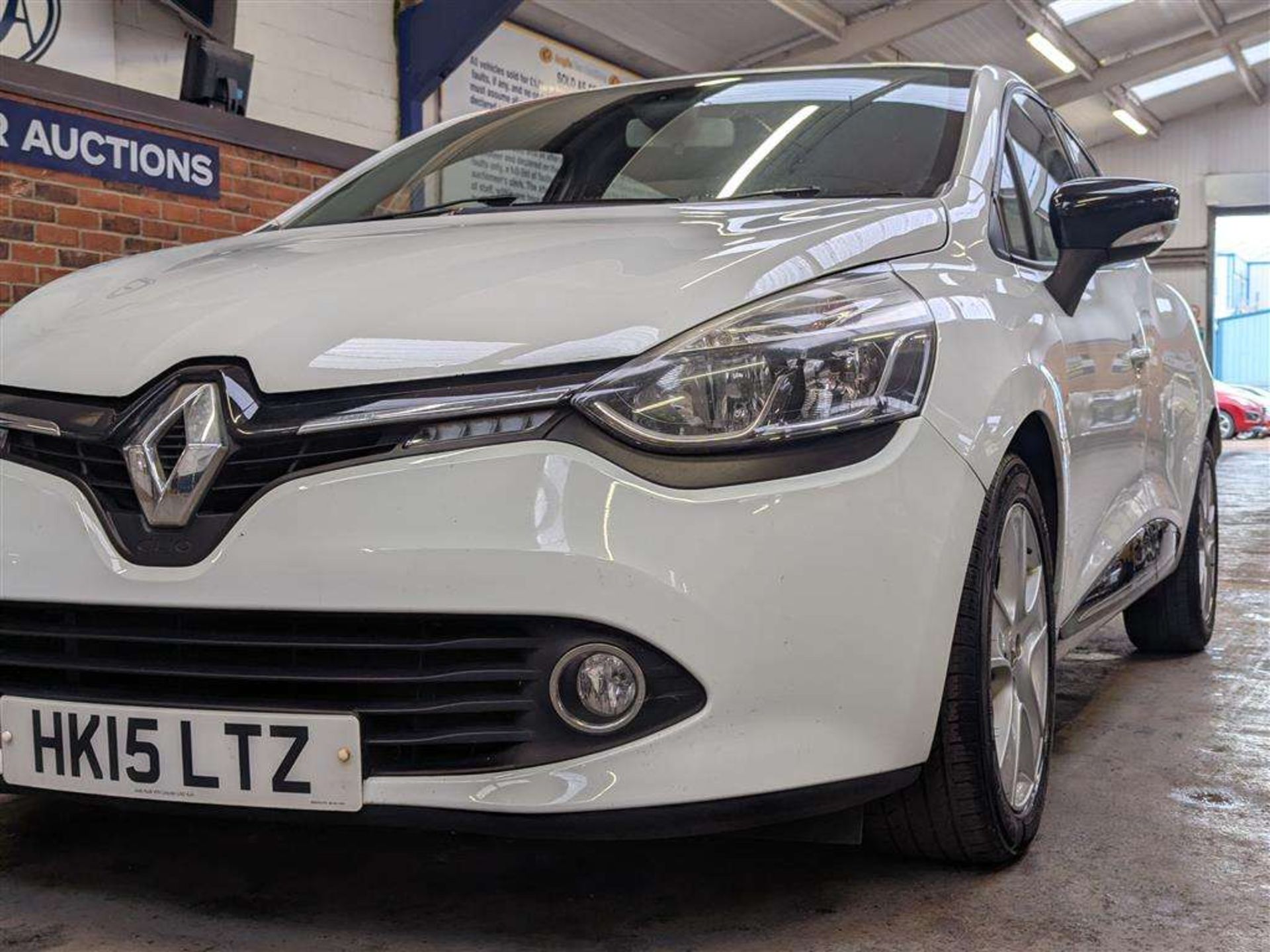 2015 RENAULT CLIO D-QUEM-NAV NRG DCIEC - Image 9 of 28