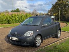 TOYOTA YARIS PICK UP
