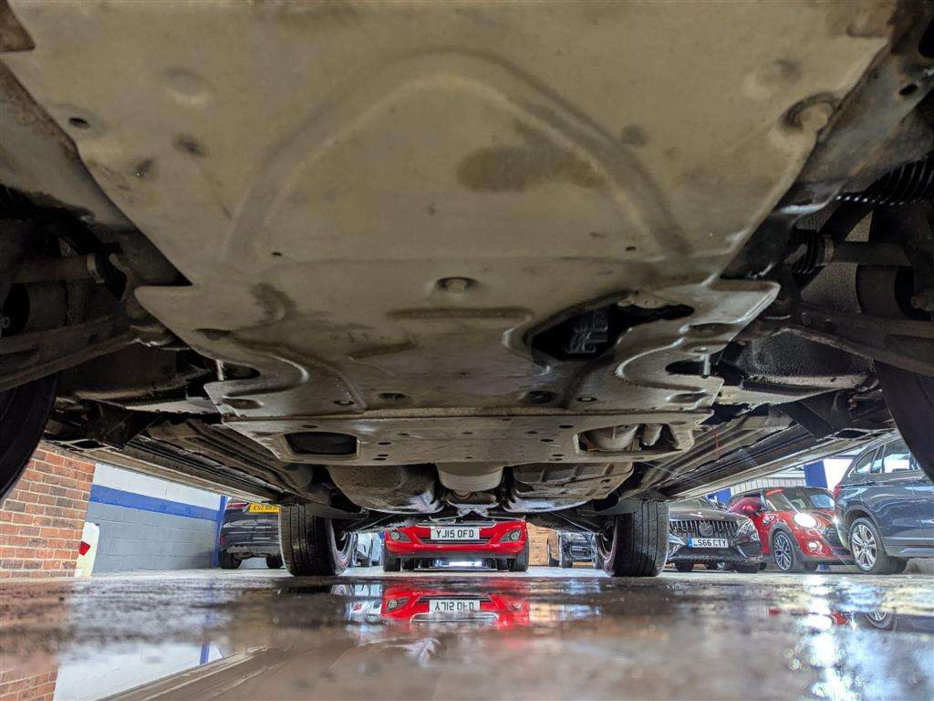 2016 LAND ROVER DISCOVERY LUXURY HSE TD6 - Image 40 of 46