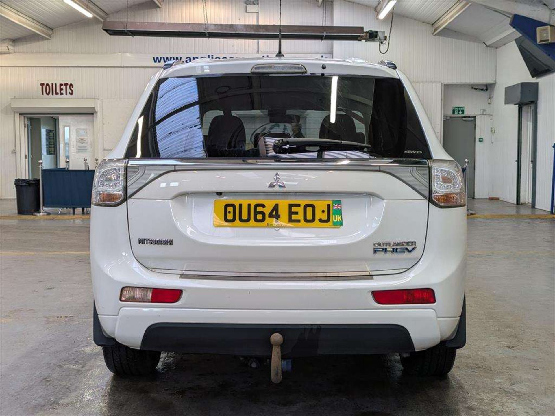 2015 MITSUBISHI OUTLANDER GX 4HS PHEV AUTO - Image 3 of 30
