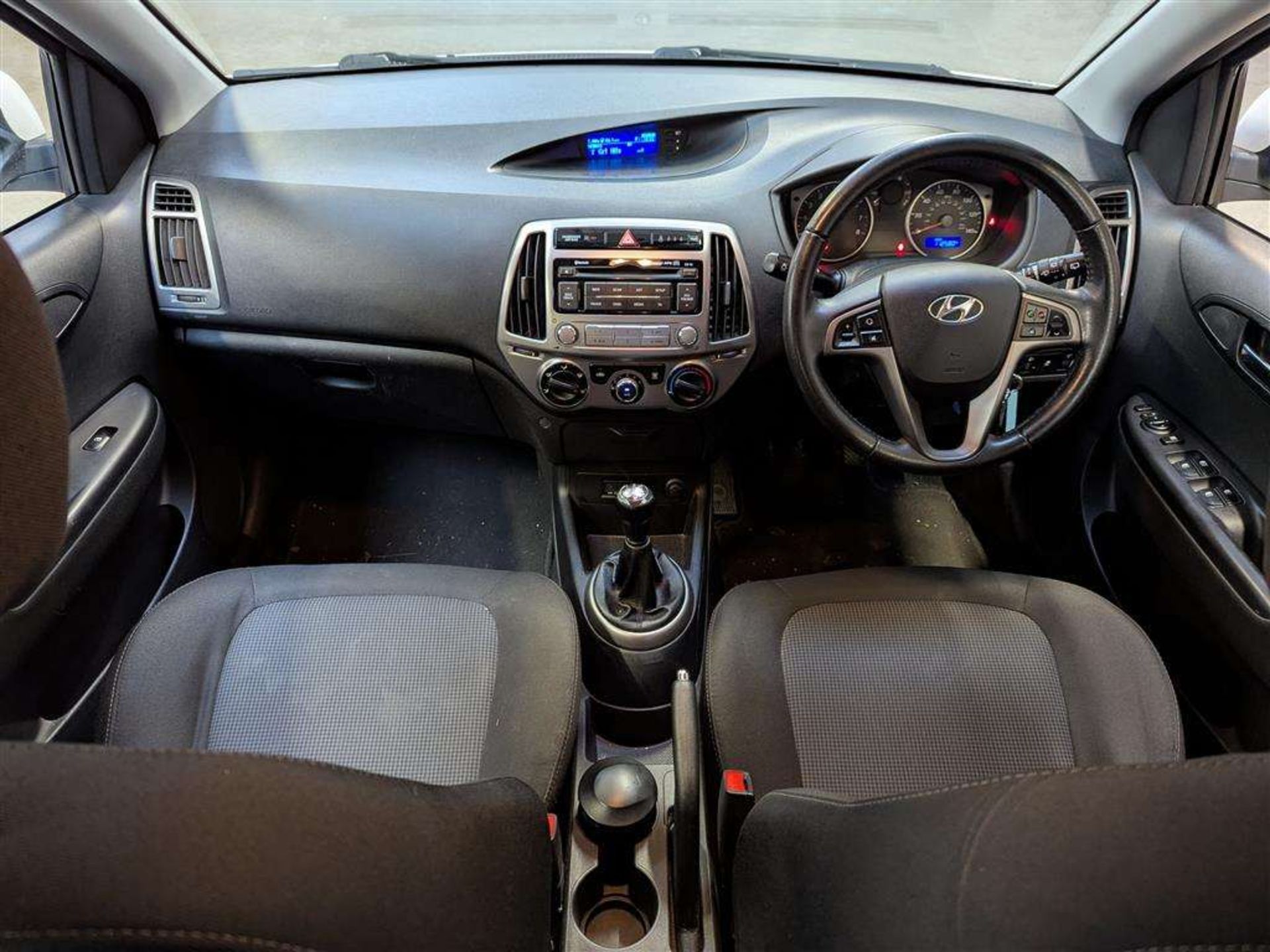 2014 HYUNDAI I20 ACTIVE - Image 7 of 30