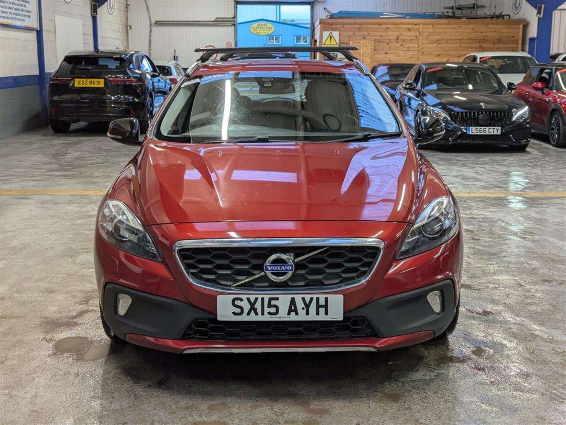 2015 VOLVO V40 CROSS COUNTRY LUX NAV - Image 30 of 30