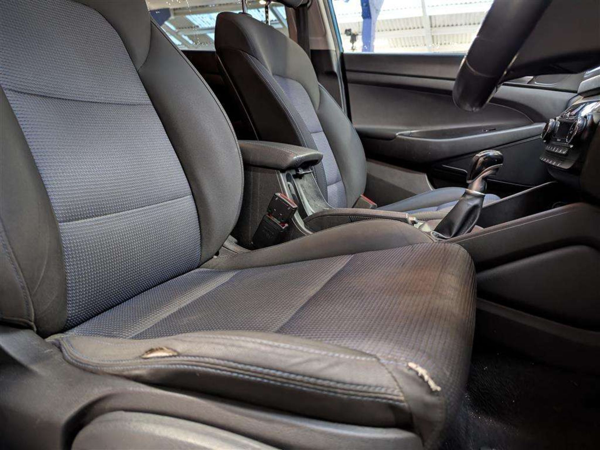 2016 HYUNDAI TUCSON SE NAV B-DRIVE 2WD - Image 15 of 29