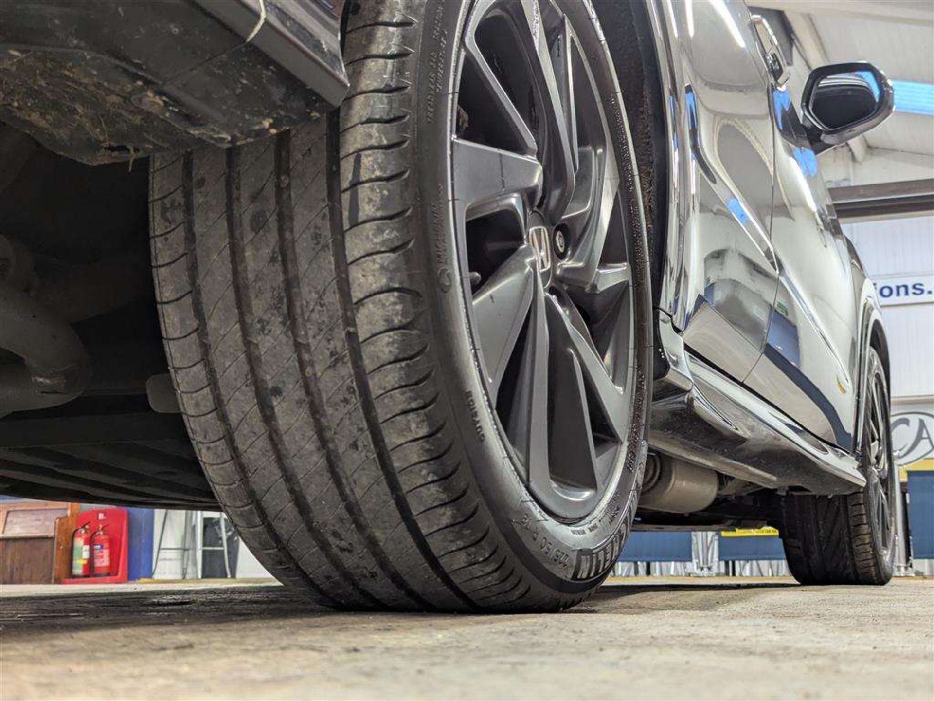 2019 HONDA HR-V SPORT I-VTEC - Image 15 of 29