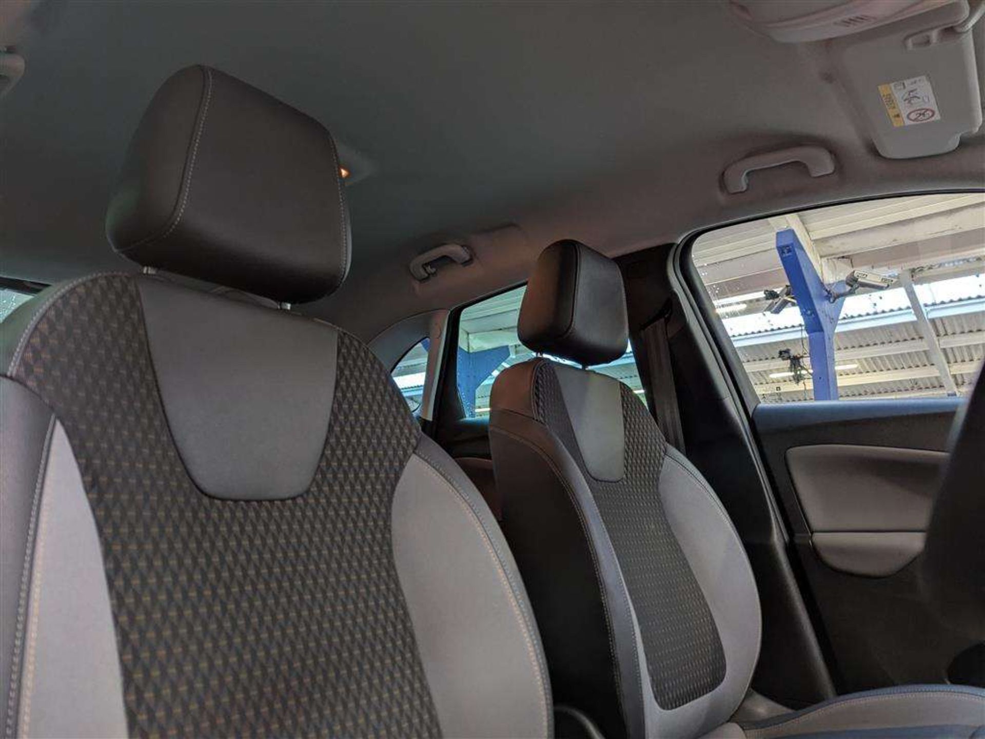 2020 VAUXHALL CROSSLAND X ELITE TURBO AUTO - Image 15 of 28
