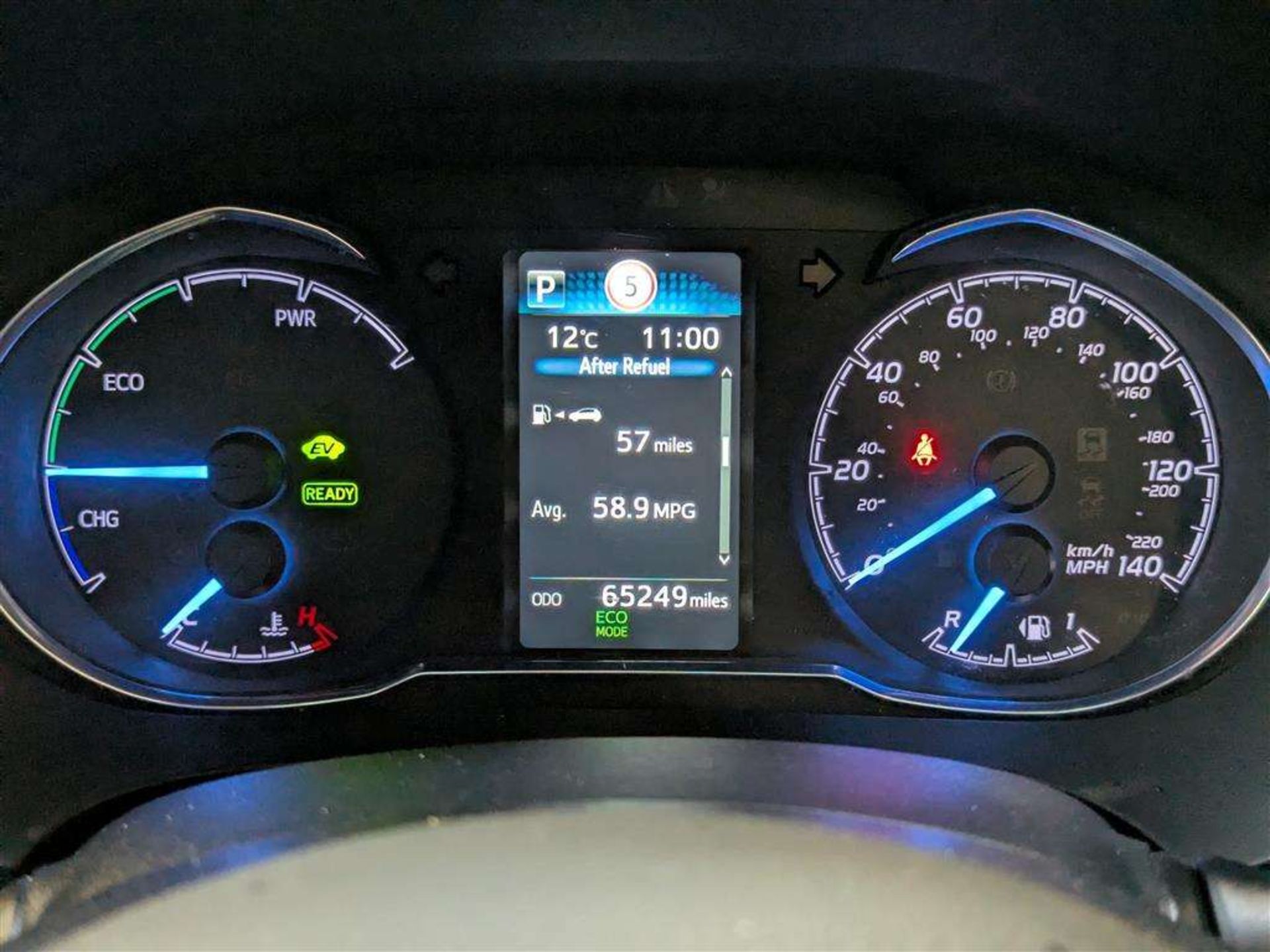 2017 TOYOTA YARIS EXCEL HYBRID VVT-I - Image 26 of 28