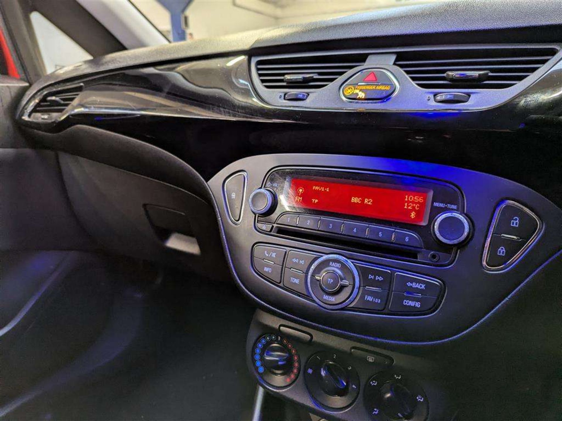 2015 VAUXHALL CORSA STING - Image 17 of 29