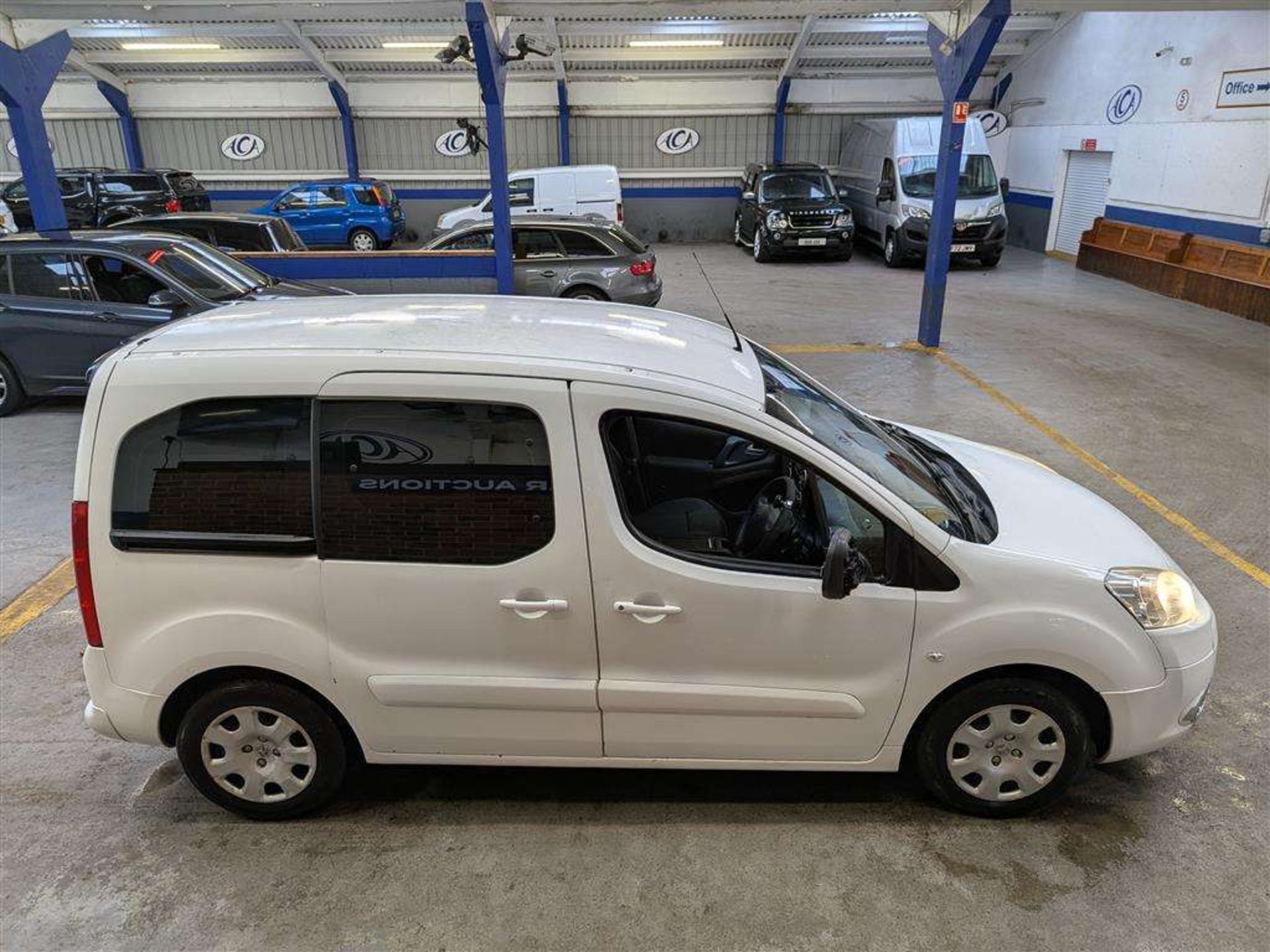 2011 PEUGEOT PARTNER TEPEE S E-HDI S-A - Image 28 of 29