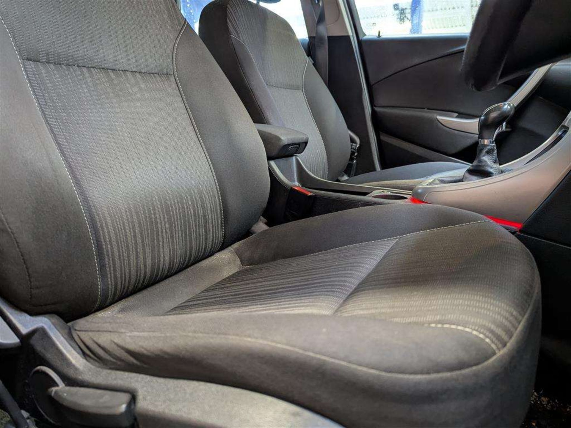 2010 VAUXHALL ASTRA EXCLUSIV 85 - Image 10 of 49