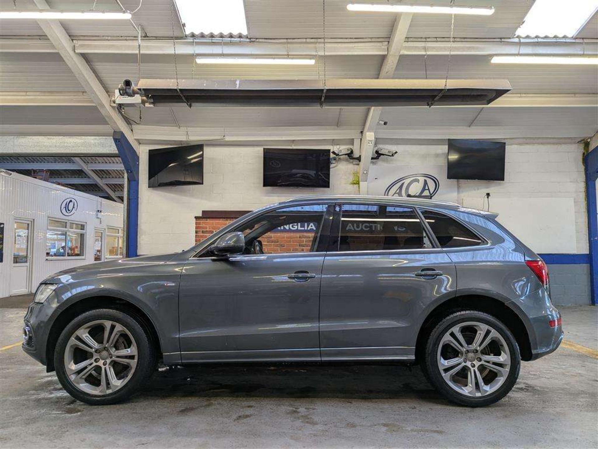 2013 AUDI Q5 S LINE PLUS TDI QUATTR - Image 2 of 30