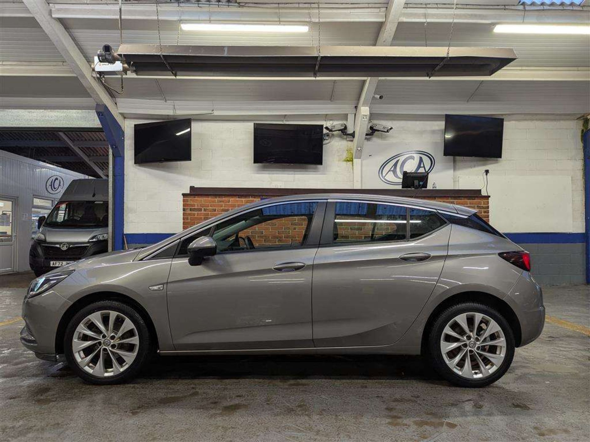 2016 VAUXHALL ASTRA DESIGN - Image 2 of 28