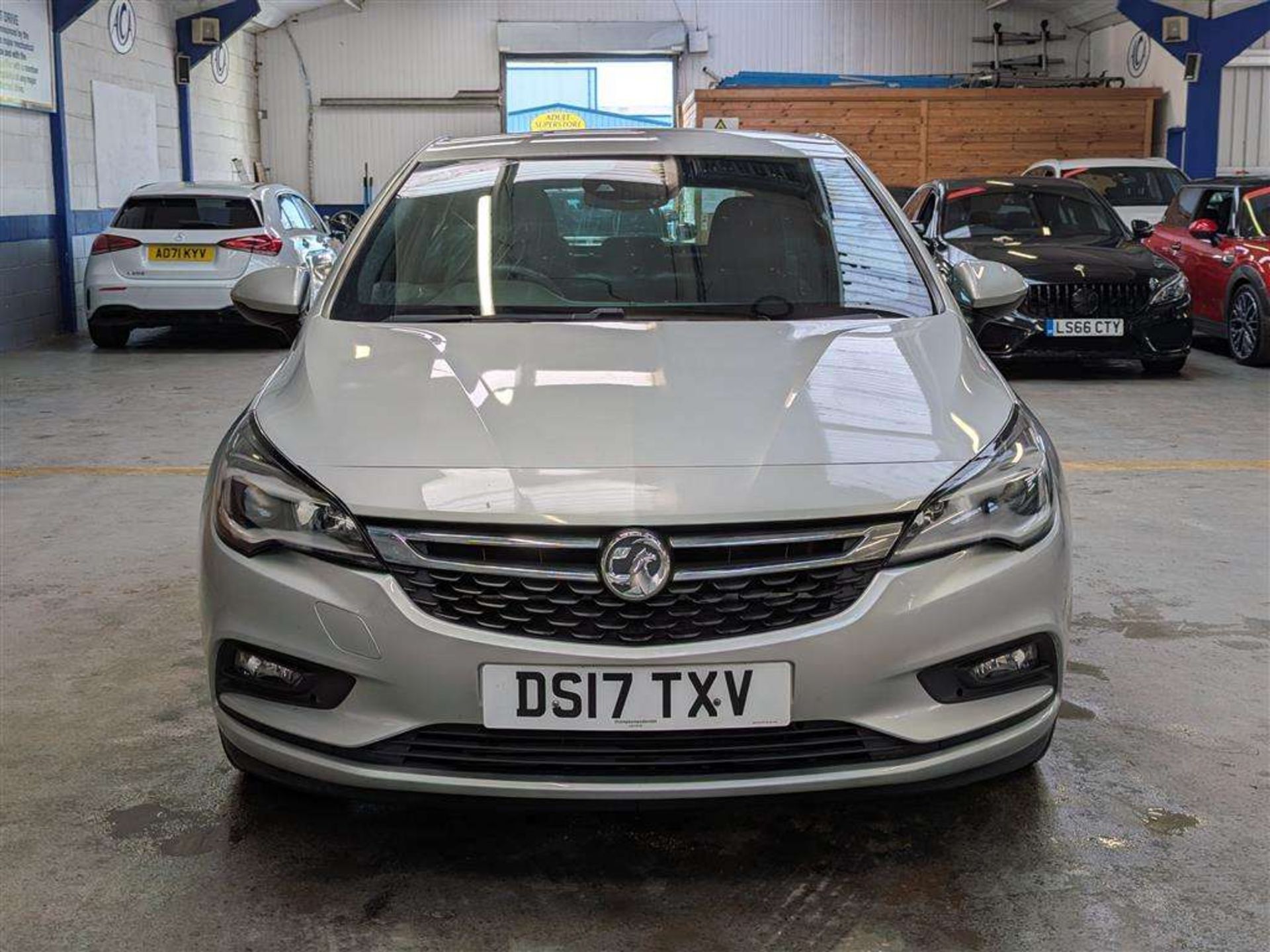 2017 VAUXHALL ASTRA SRI NAV TURBO - Image 28 of 28