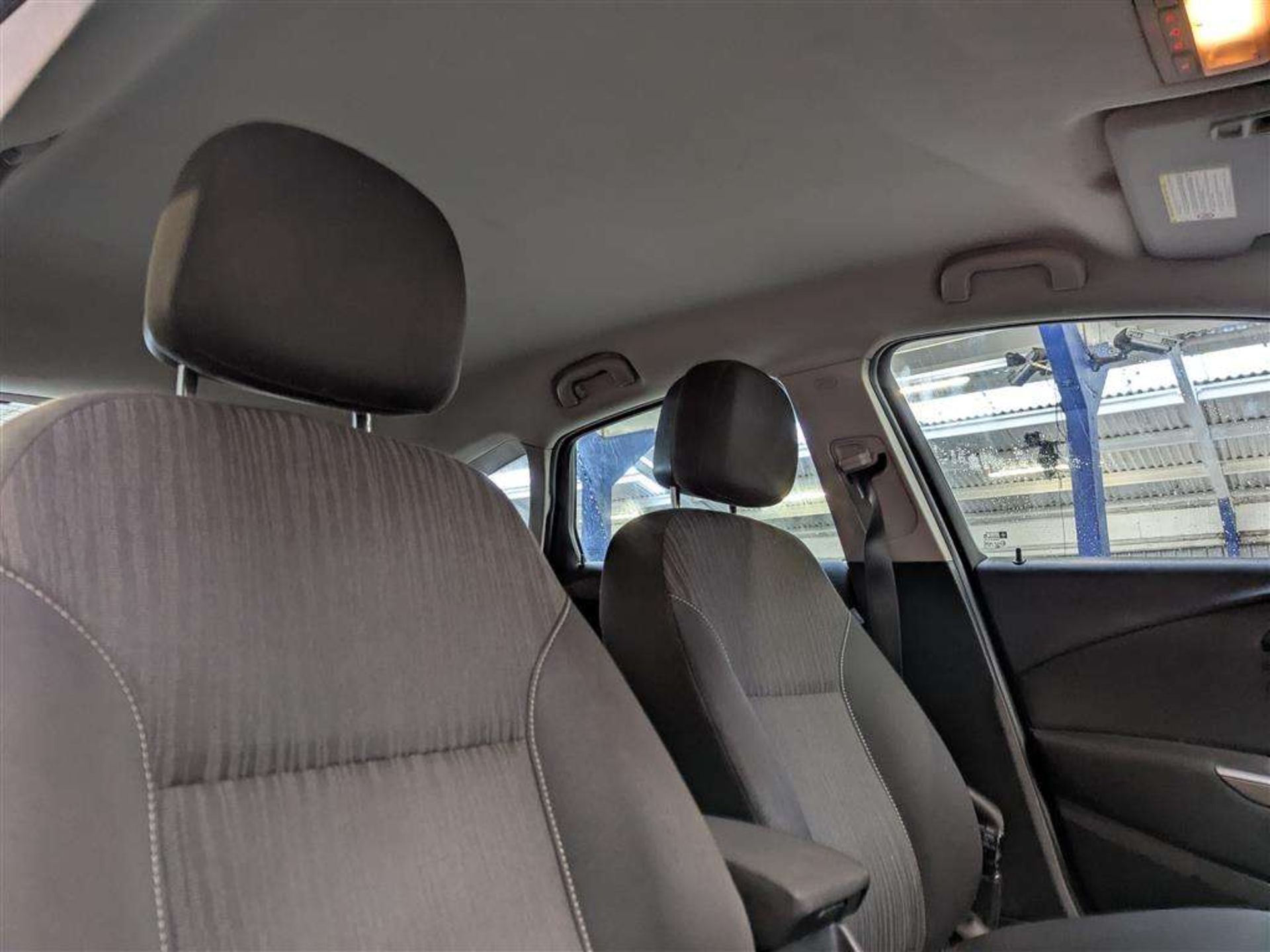 2010 VAUXHALL ASTRA EXCLUSIV 85 - Image 28 of 49