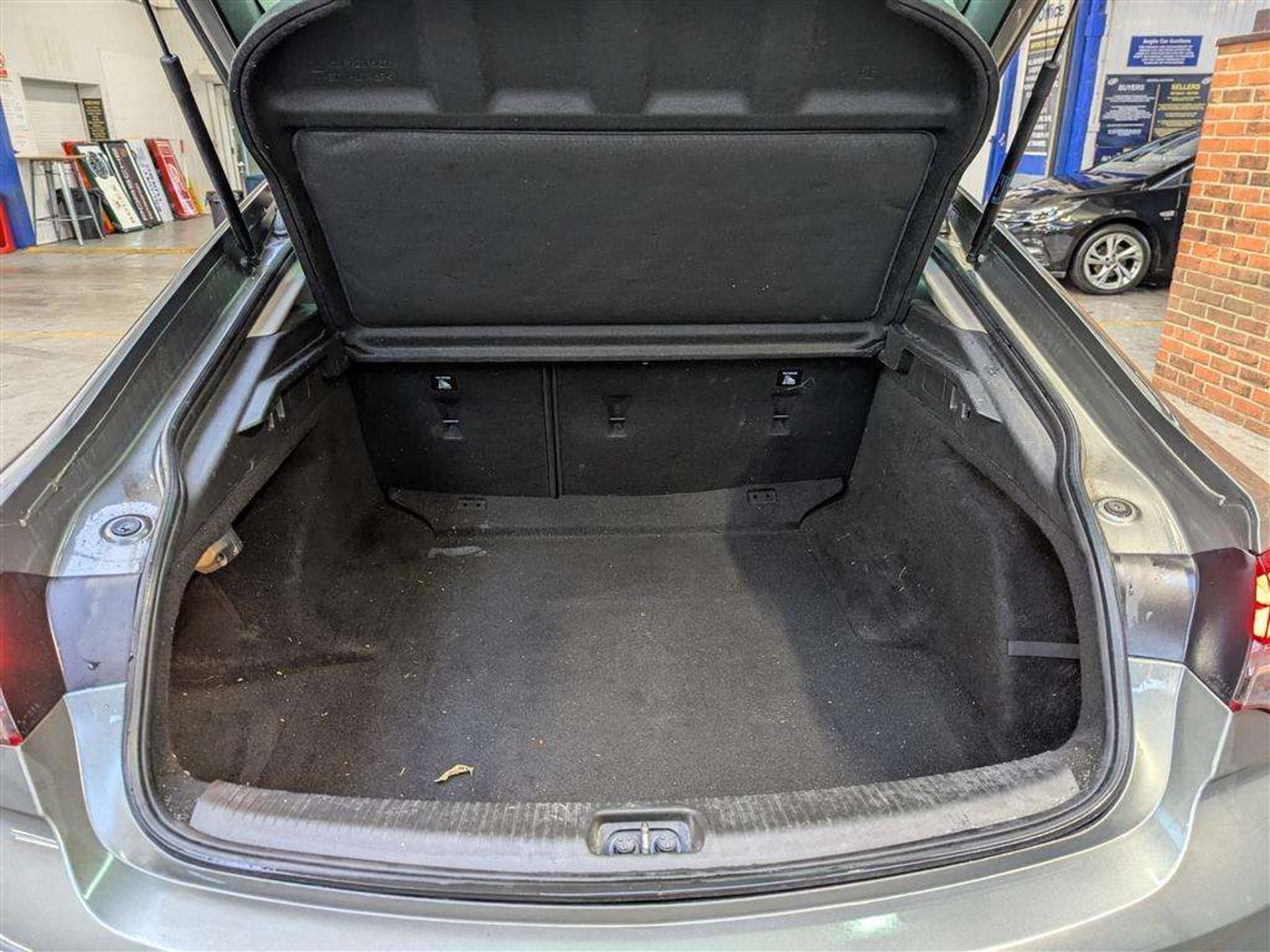 2018 VAUXHALL INSIGNIA SRI TURBO - Image 8 of 53