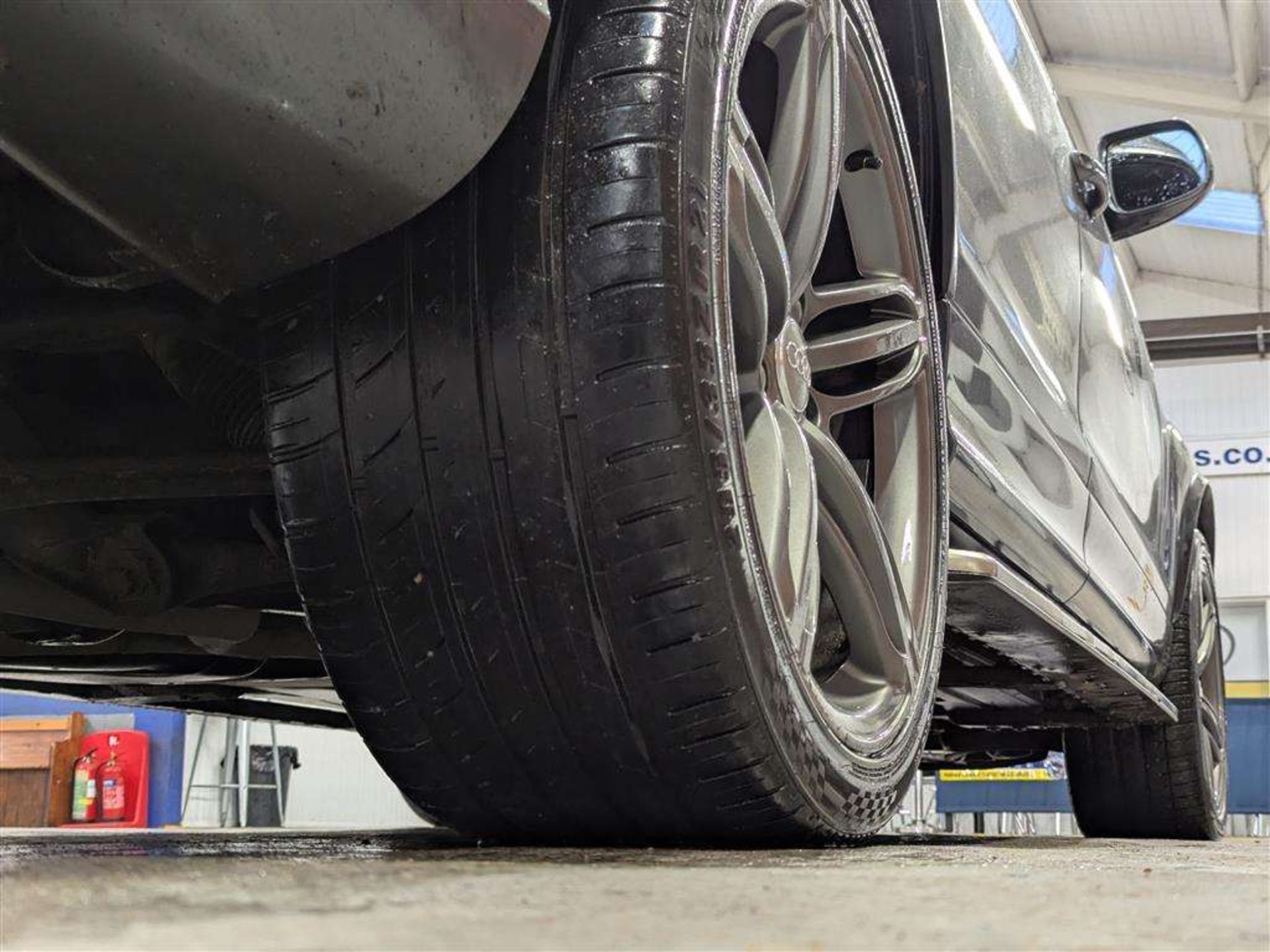 2013 AUDI Q7 S LINE + TDI QUATTRO AUTO - Image 31 of 47