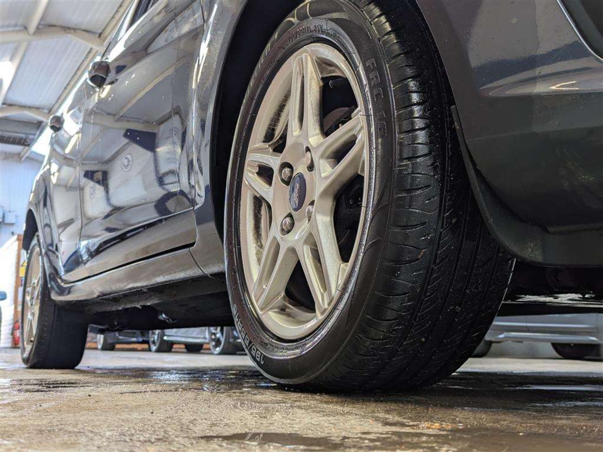 2013 FORD FIESTA ZETEC - Image 10 of 25