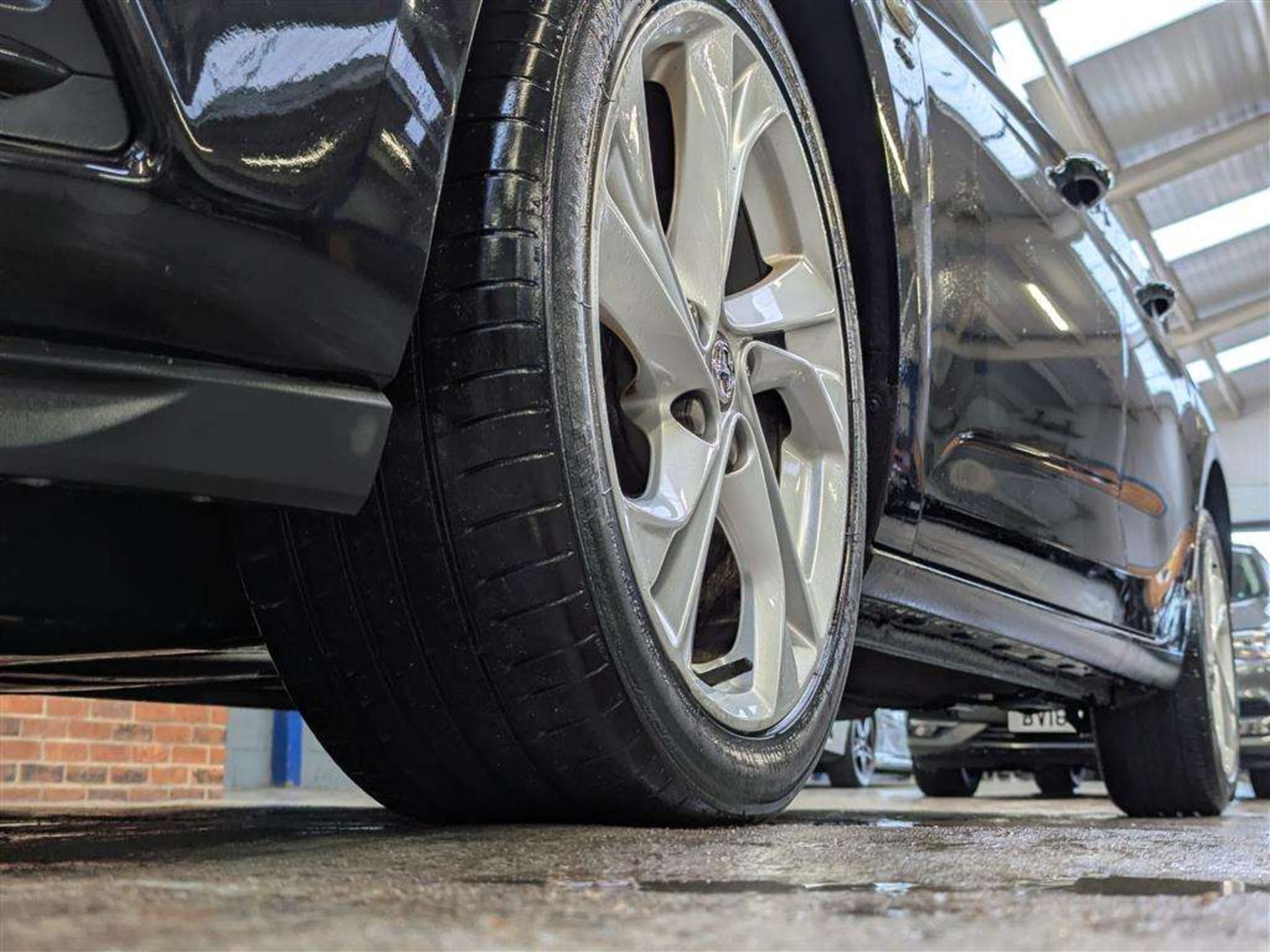 2017 VAUXHALL ASTRA SRI - Image 11 of 27