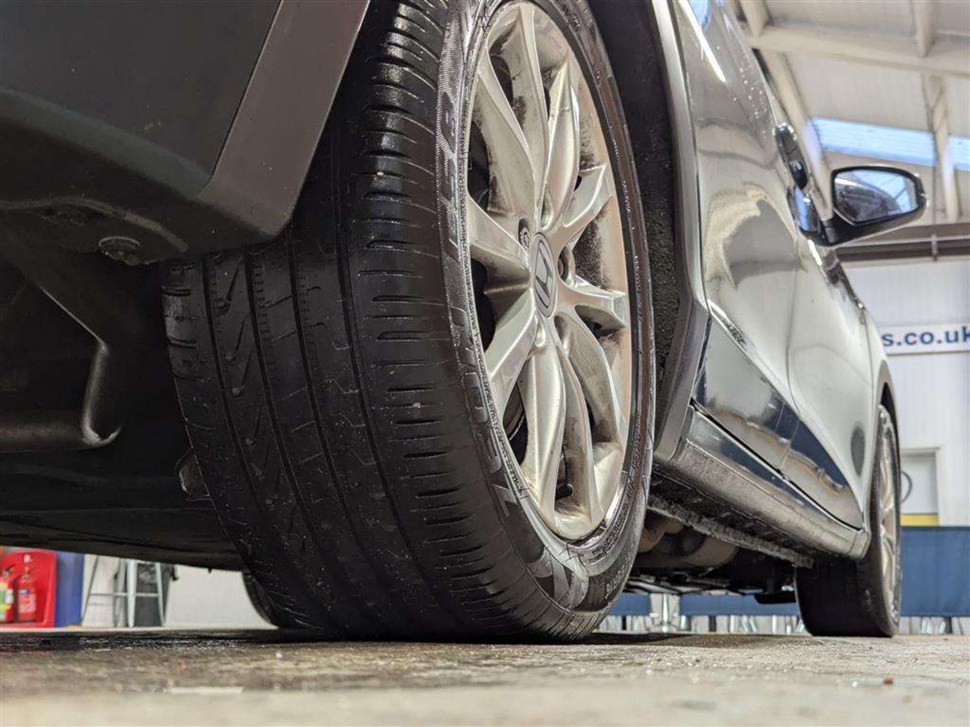 2012 HONDA CIVIC I-VTEC SE - Image 19 of 30