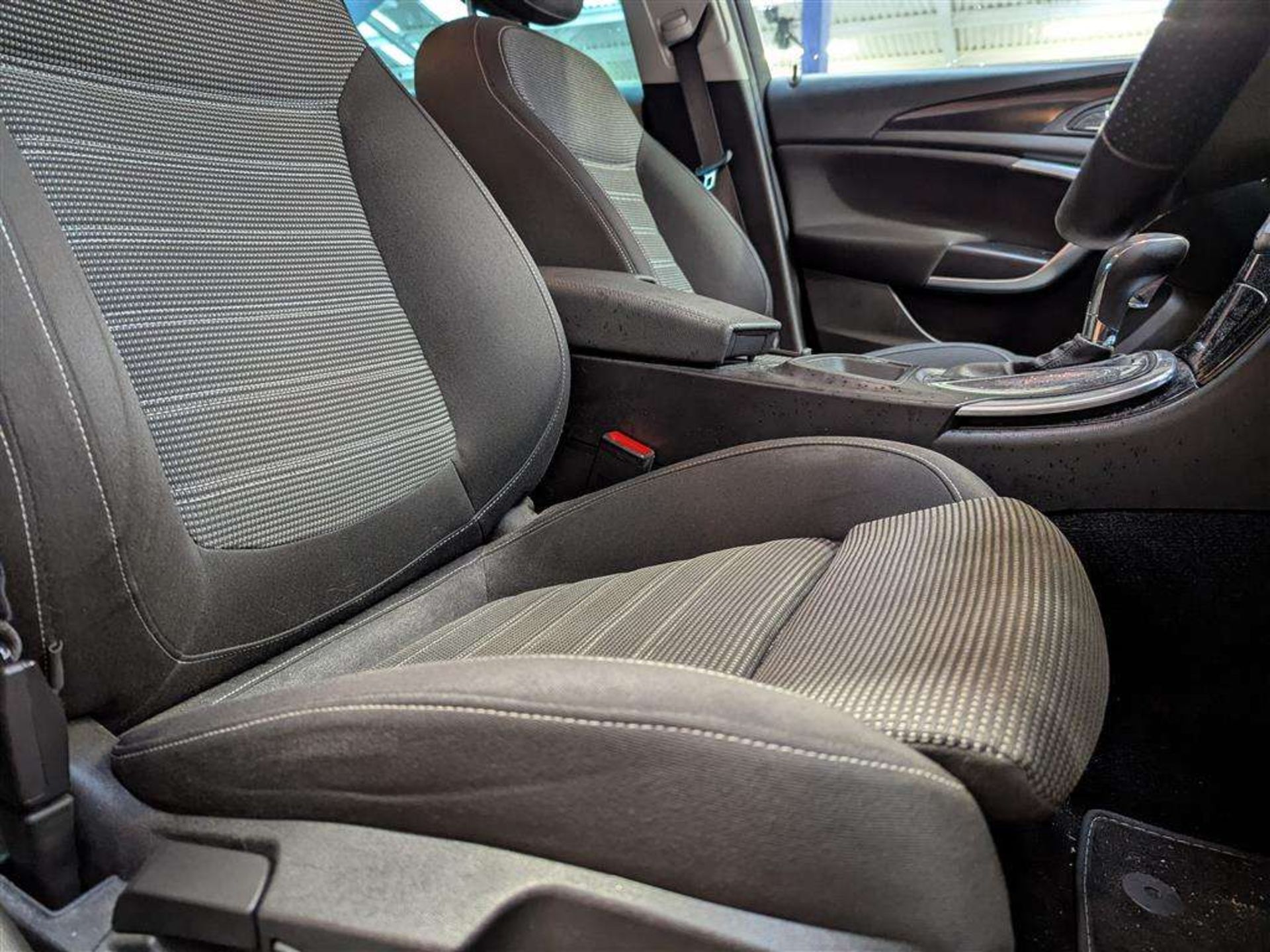 2016 VAUXHALL INSIGNIA SRI NAV CDTI AUT - Image 15 of 30