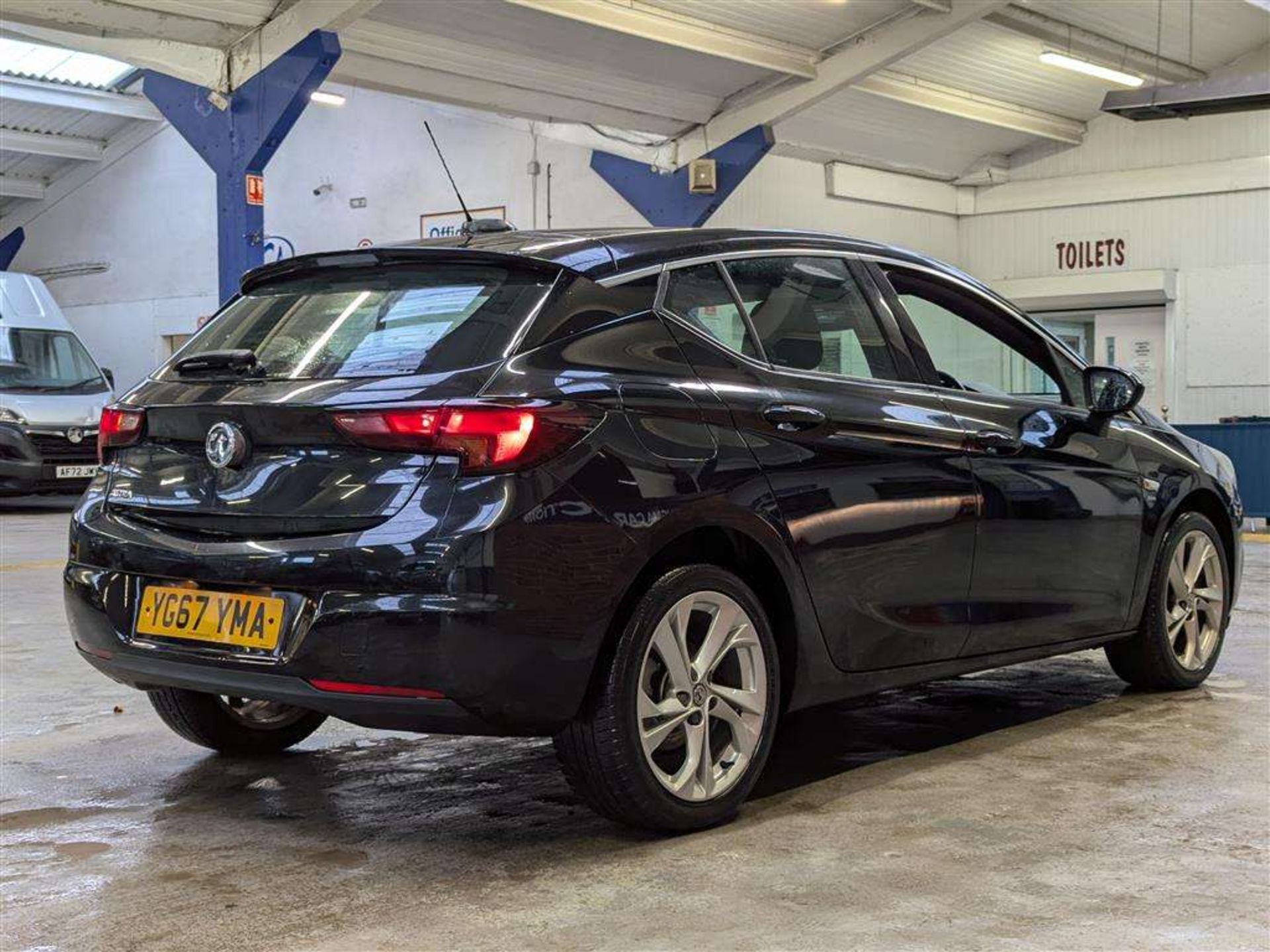 2017 VAUXHALL ASTRA SRI - Image 6 of 27