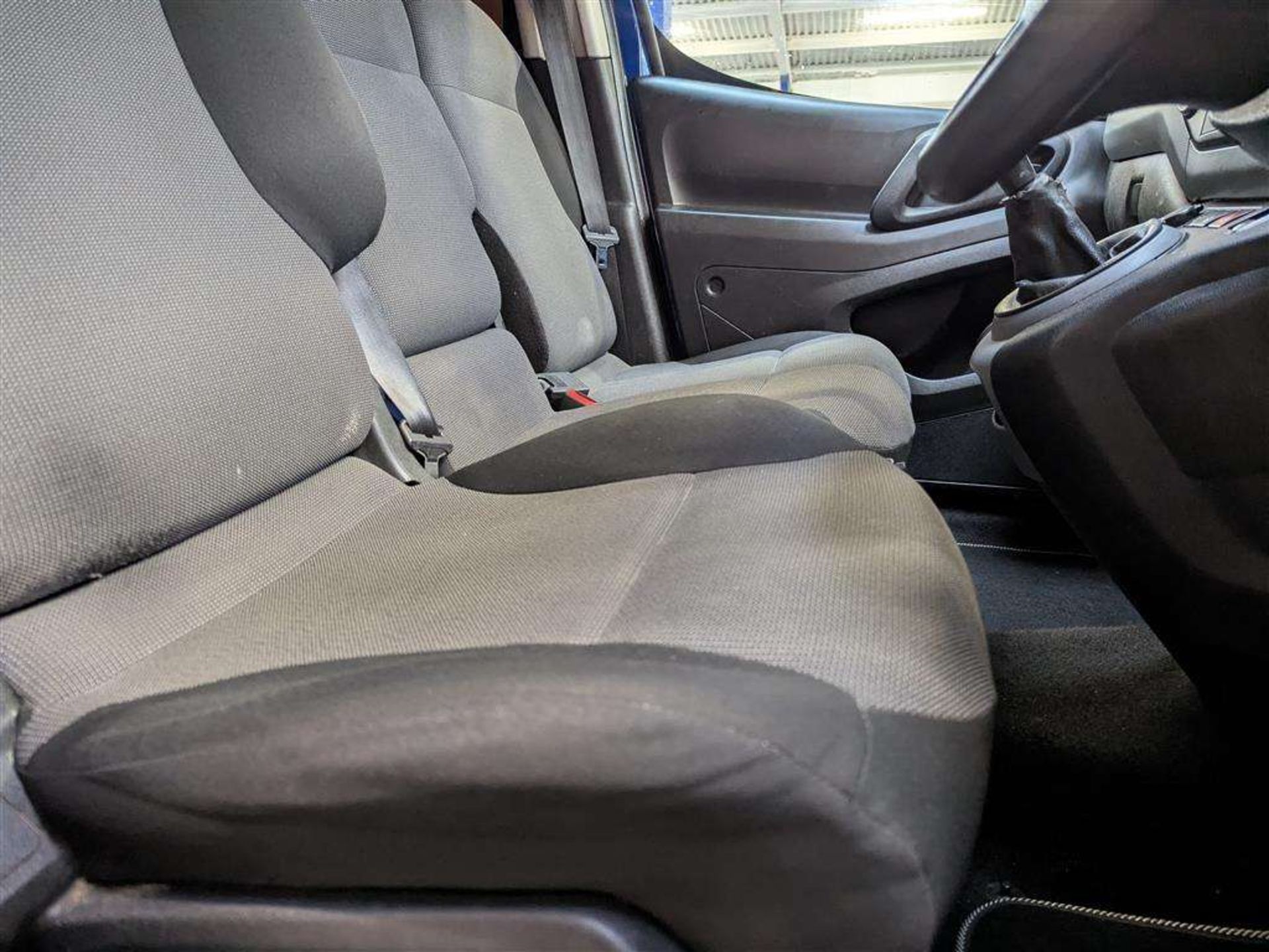 2017 PEUGEOT PARTNER S L1 BLUE HDI - Image 9 of 29