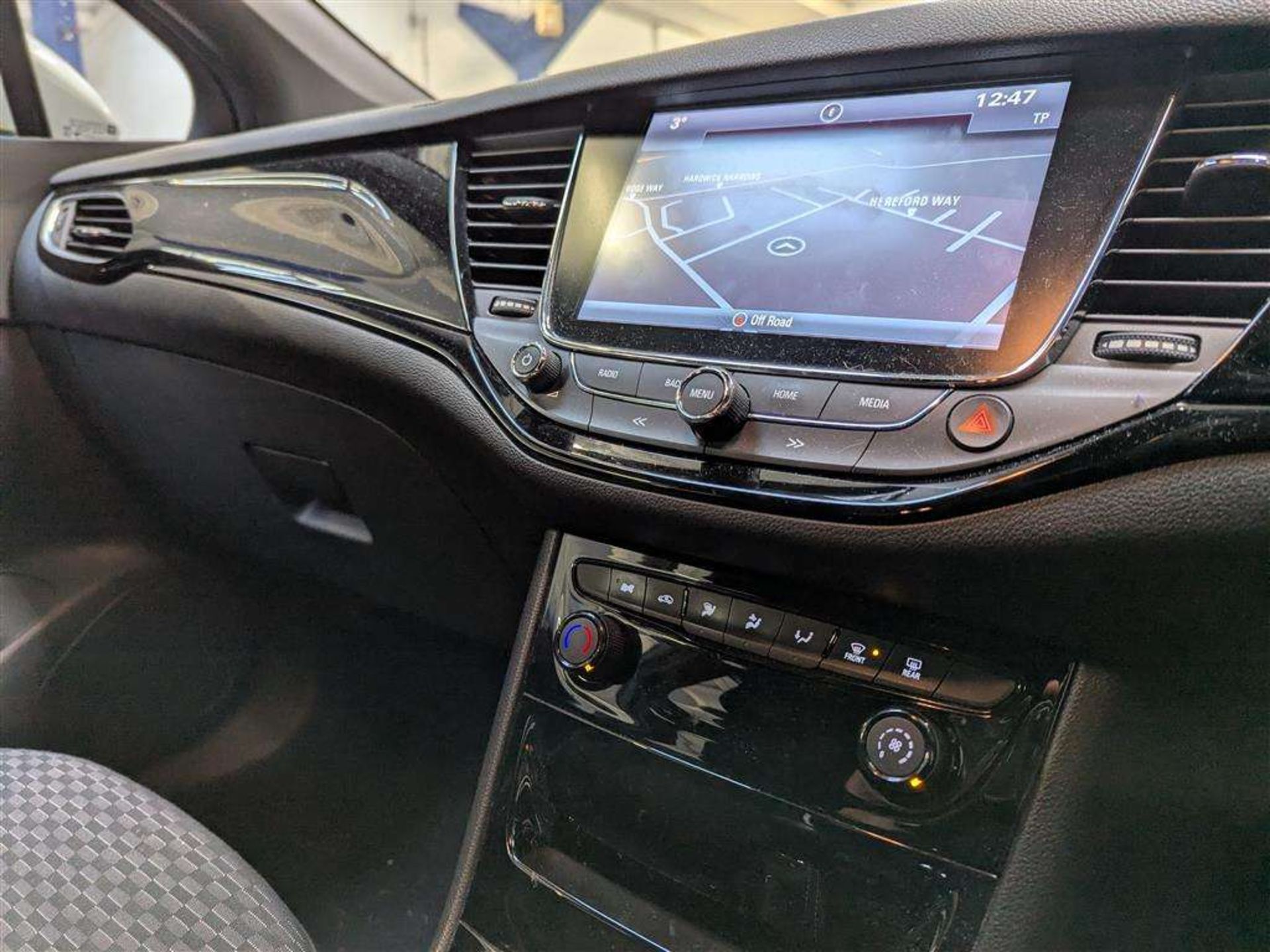 2017 VAUXHALL ASTRA SRI NAV TURBO - Image 18 of 28