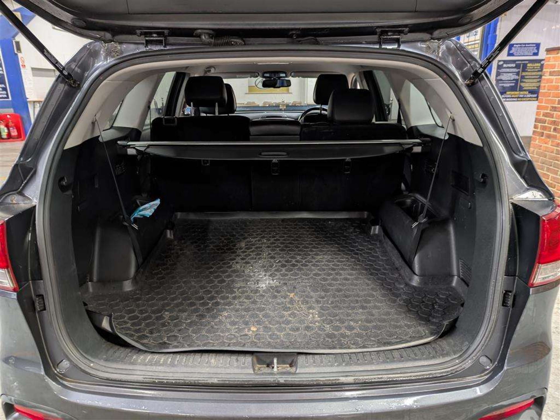 2016 KIA SORENTO KX-2 CRDI ISG 4X4 - Image 8 of 30
