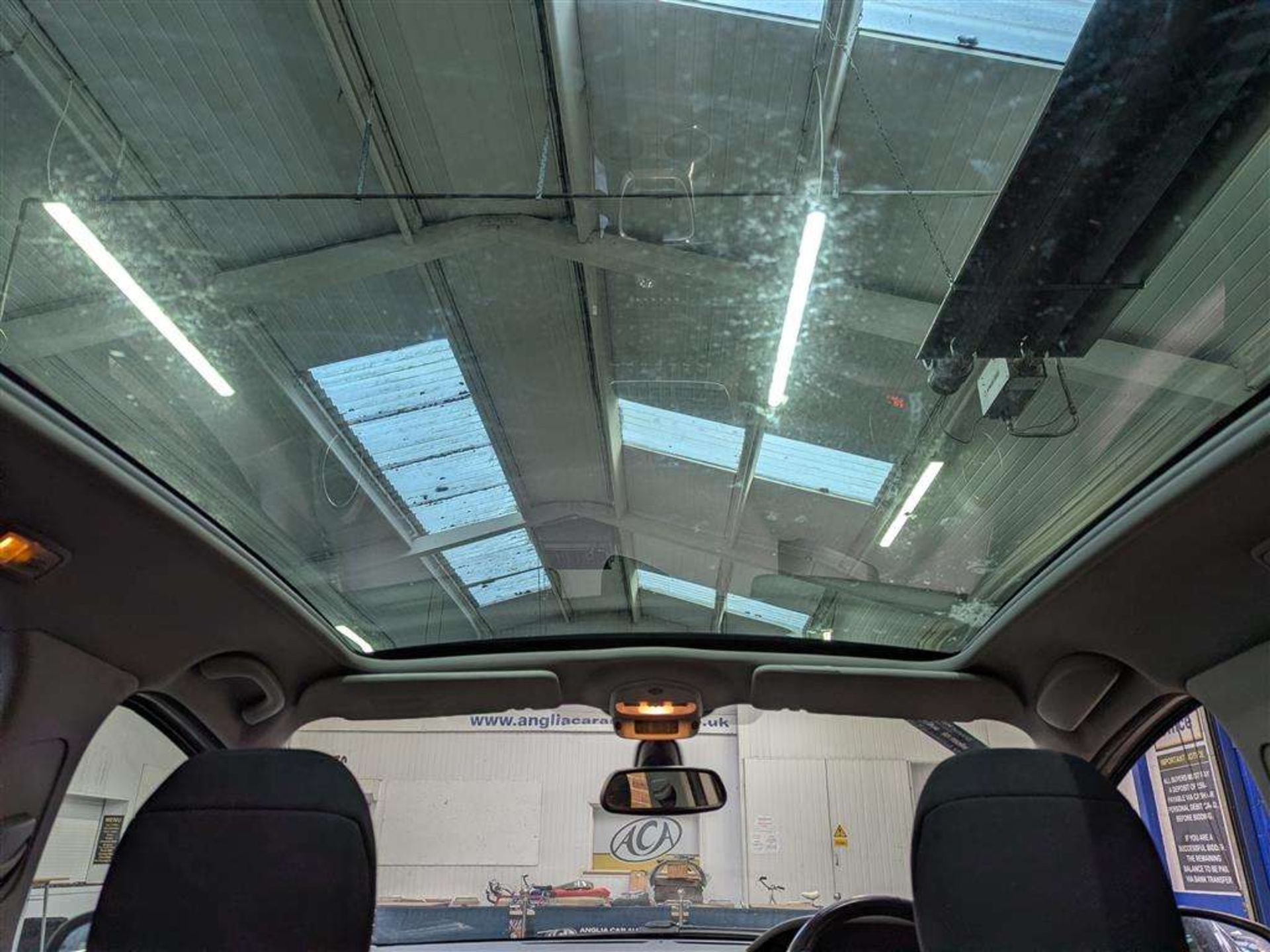 2011 PEUGEOT 3008 EXCLUSIVE HDI - Image 8 of 30