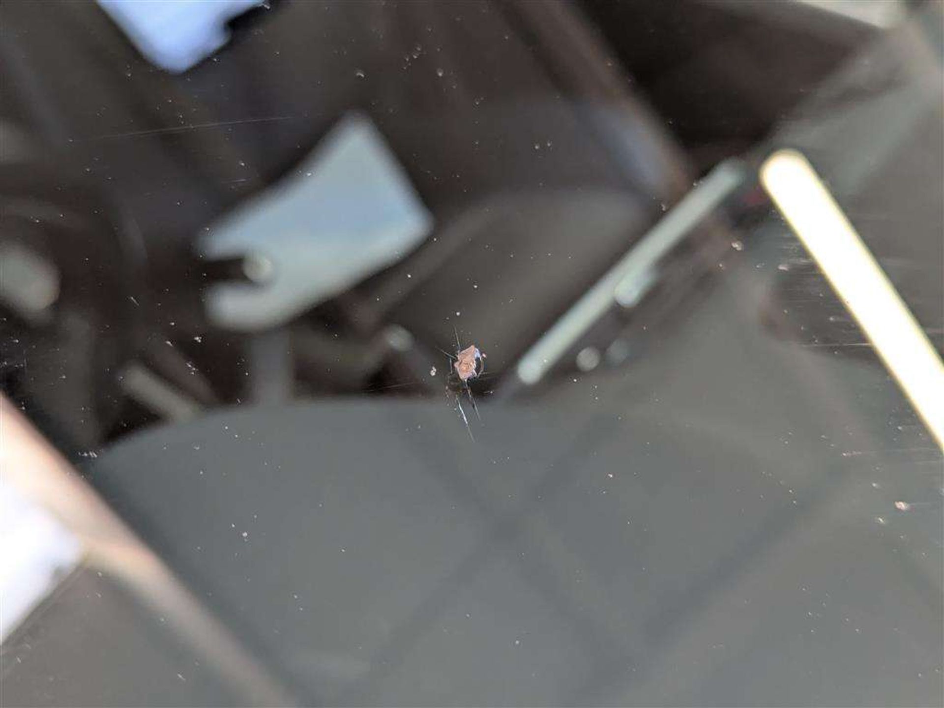 2011 VOLVO V50 SE LUX EDITION D3 - Image 26 of 29