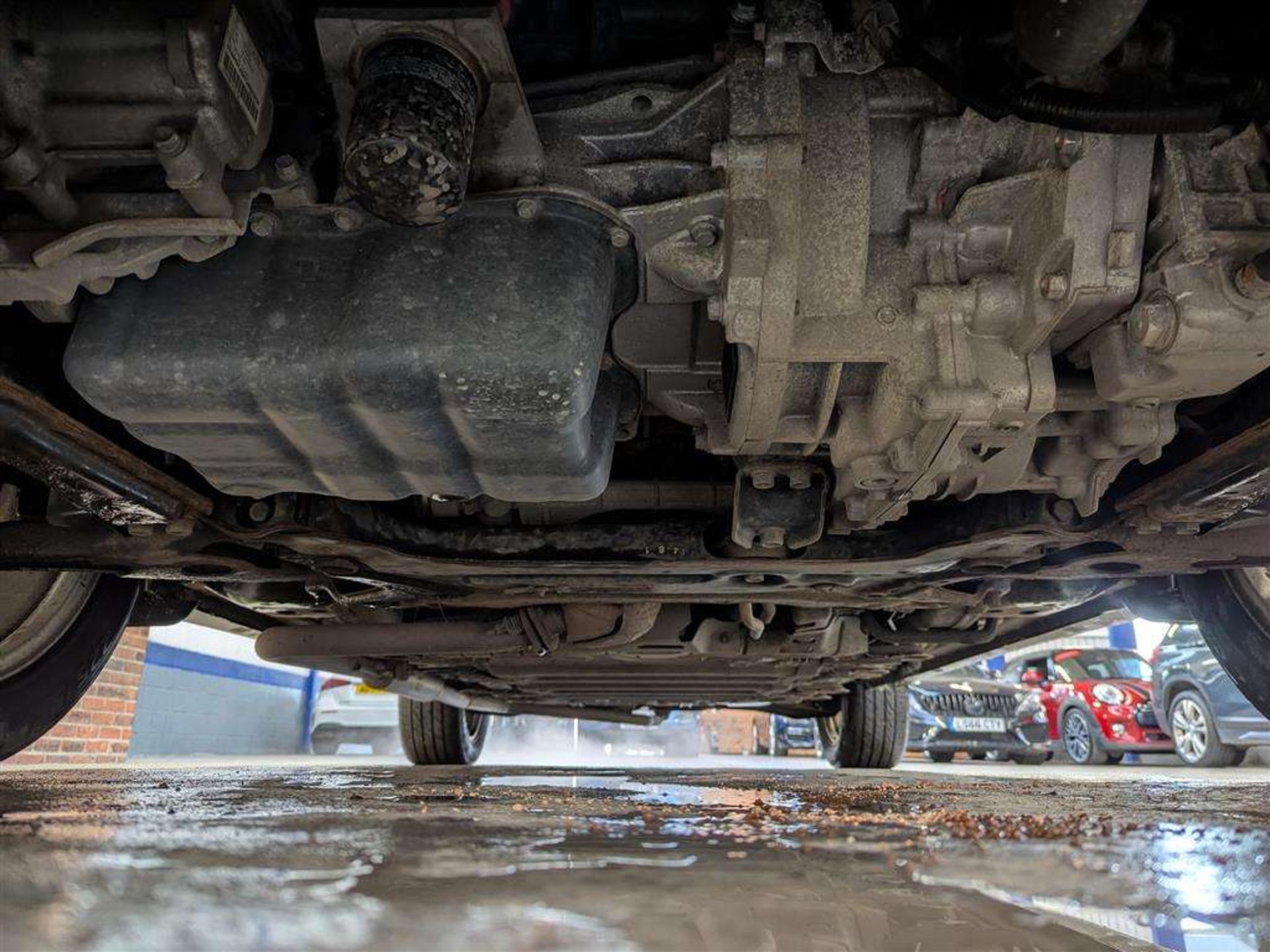 2015 MITSUBISHI OUTLANDER GX 4HS PHEV AUTO - Image 23 of 30