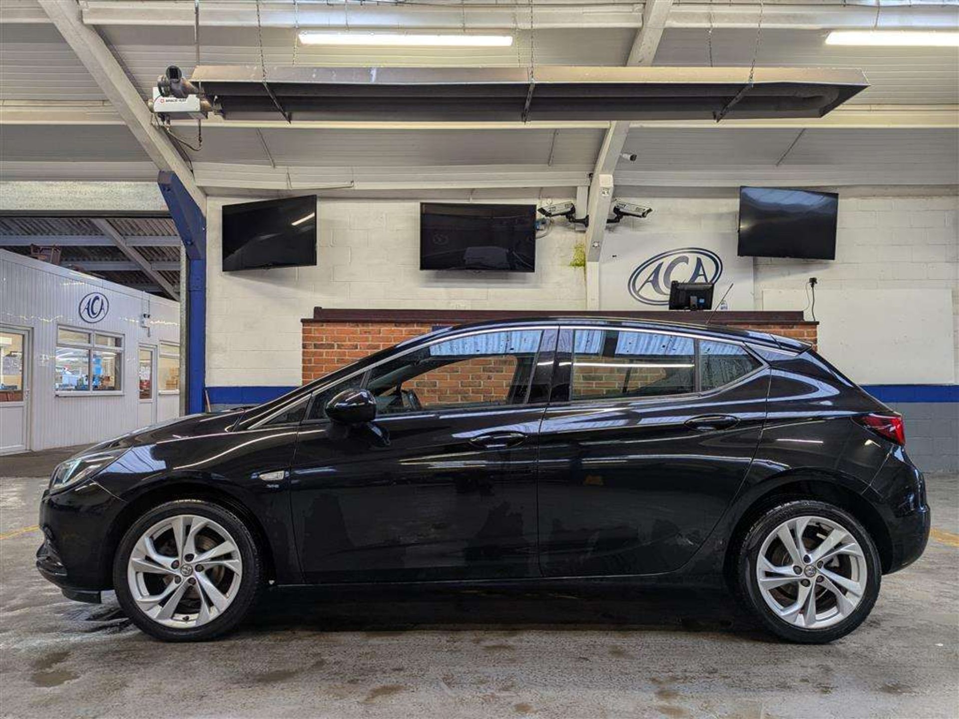 2017 VAUXHALL ASTRA SRI - Image 2 of 27
