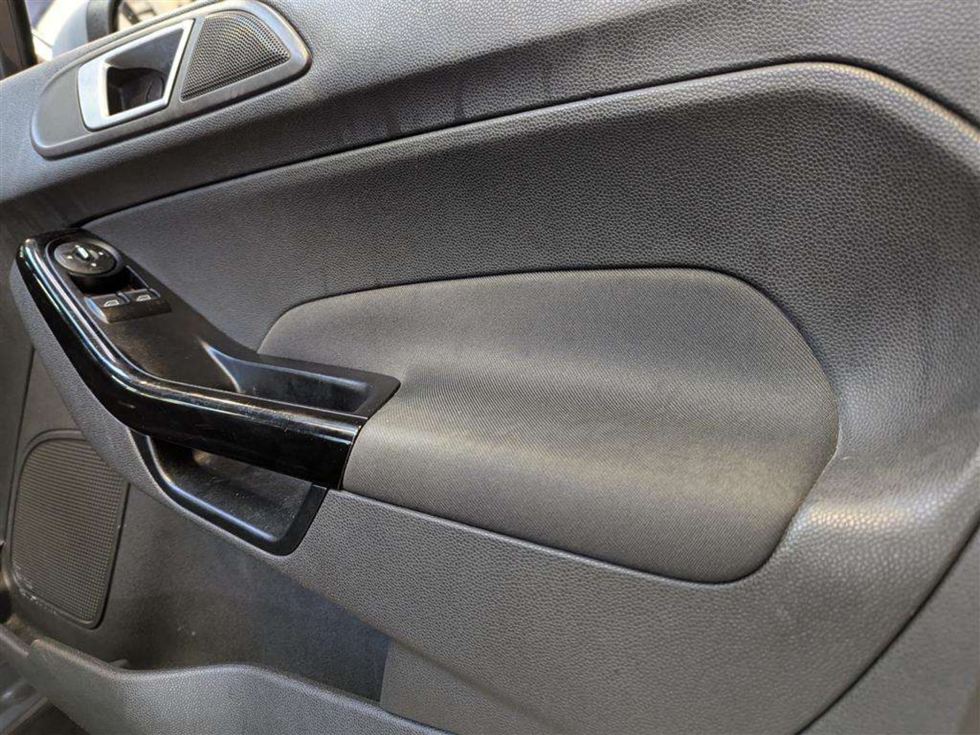2013 FORD FIESTA ZETEC - Image 16 of 25