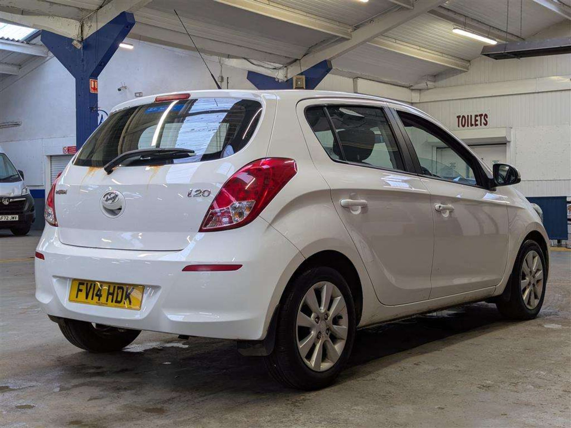 2014 HYUNDAI I20 ACTIVE - Image 6 of 30