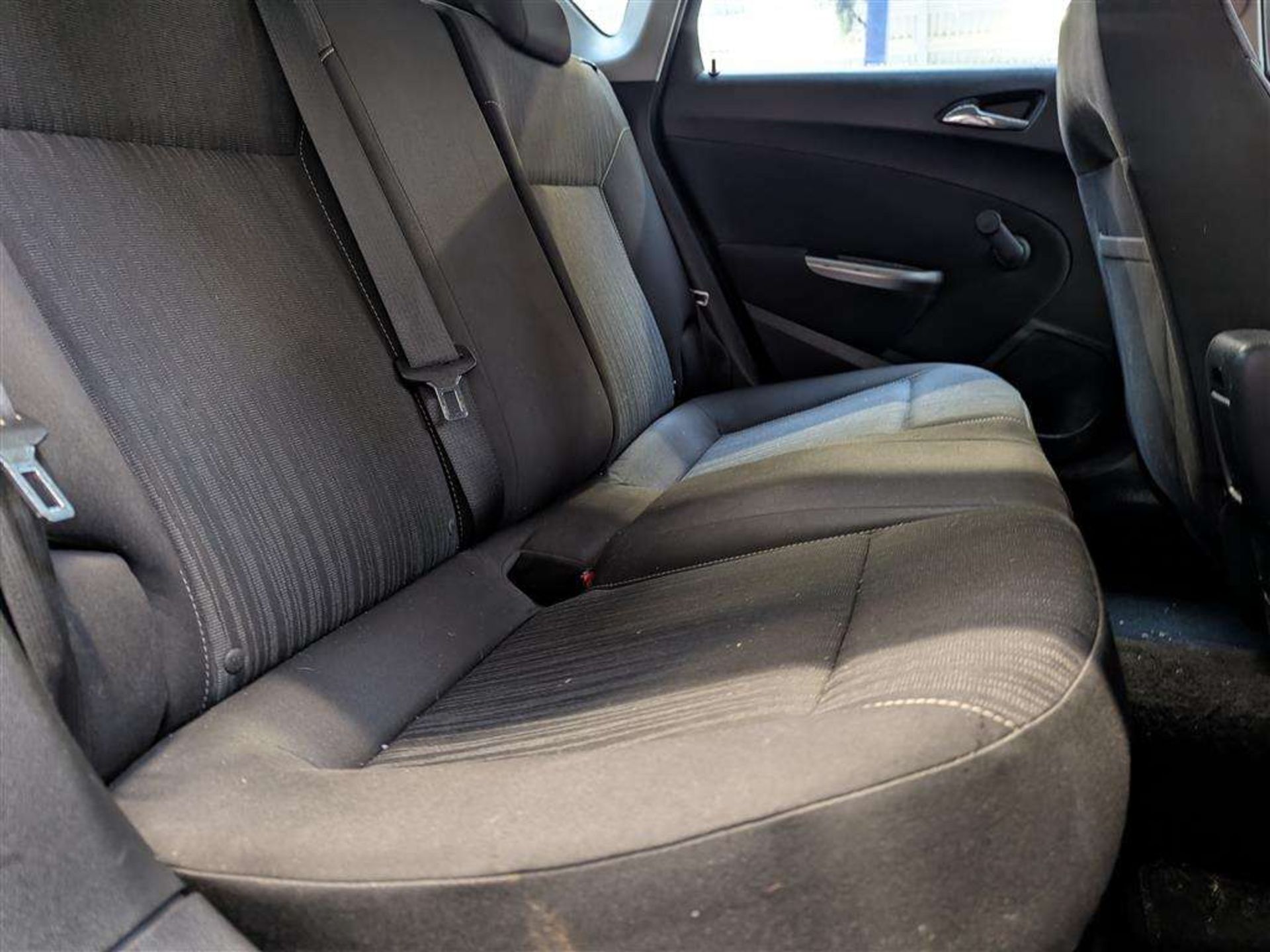 2010 VAUXHALL ASTRA EXCLUSIV 85 - Image 11 of 49