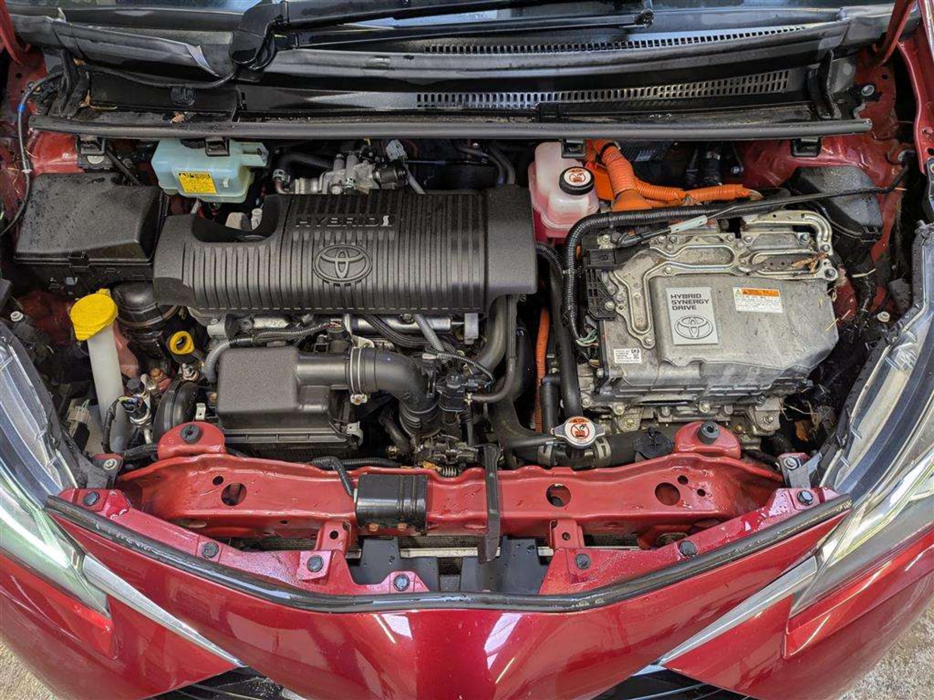 2017 TOYOTA YARIS EXCEL HYBRID VVT-I - Image 23 of 28