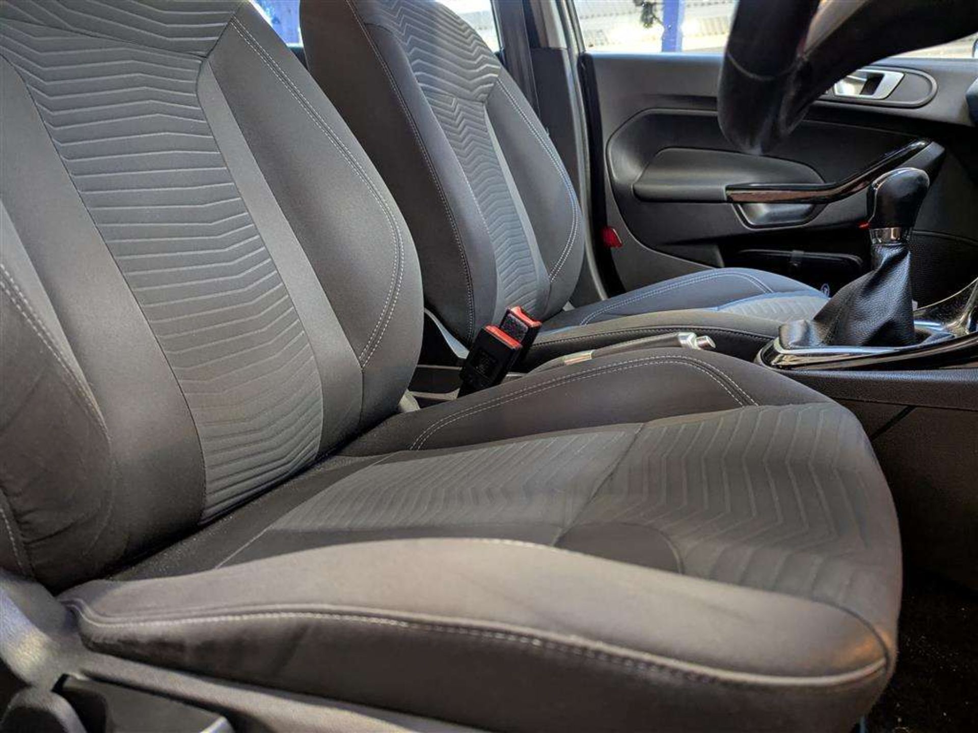 2013 FORD FIESTA ZETEC - Image 13 of 25