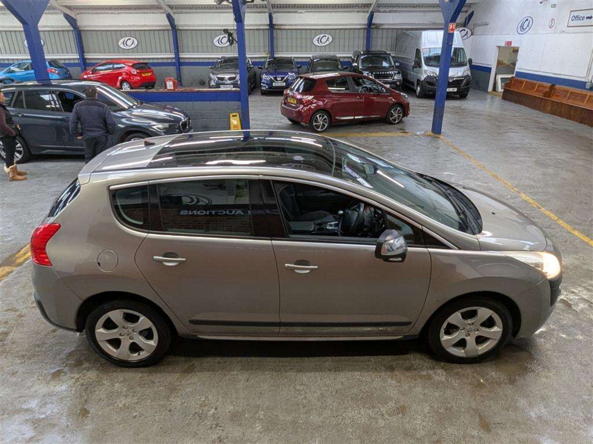 2011 PEUGEOT 3008 EXCLUSIVE HDI - Image 29 of 30