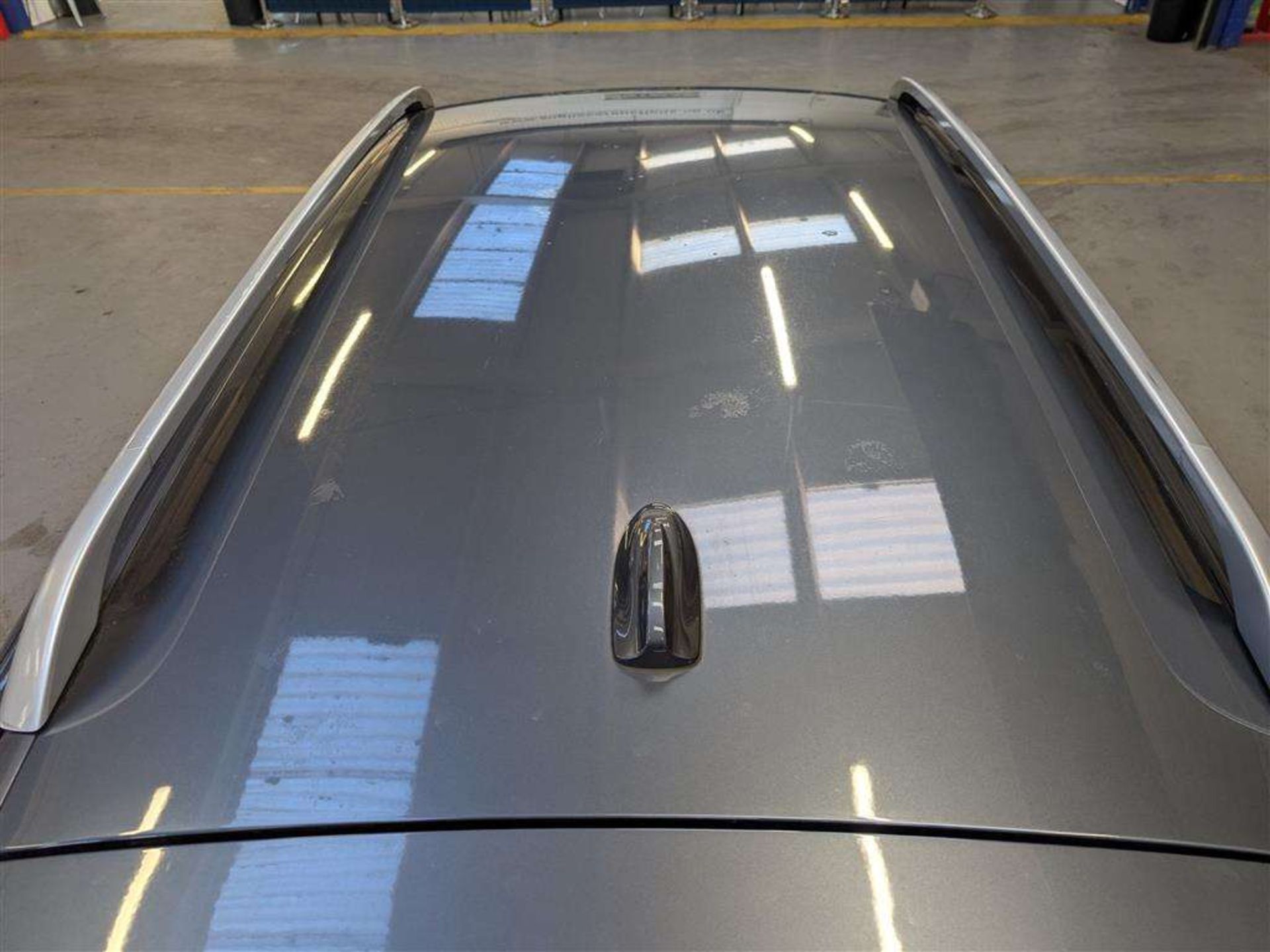 2011 VOLVO V50 SE LUX EDITION D3 - Image 21 of 29