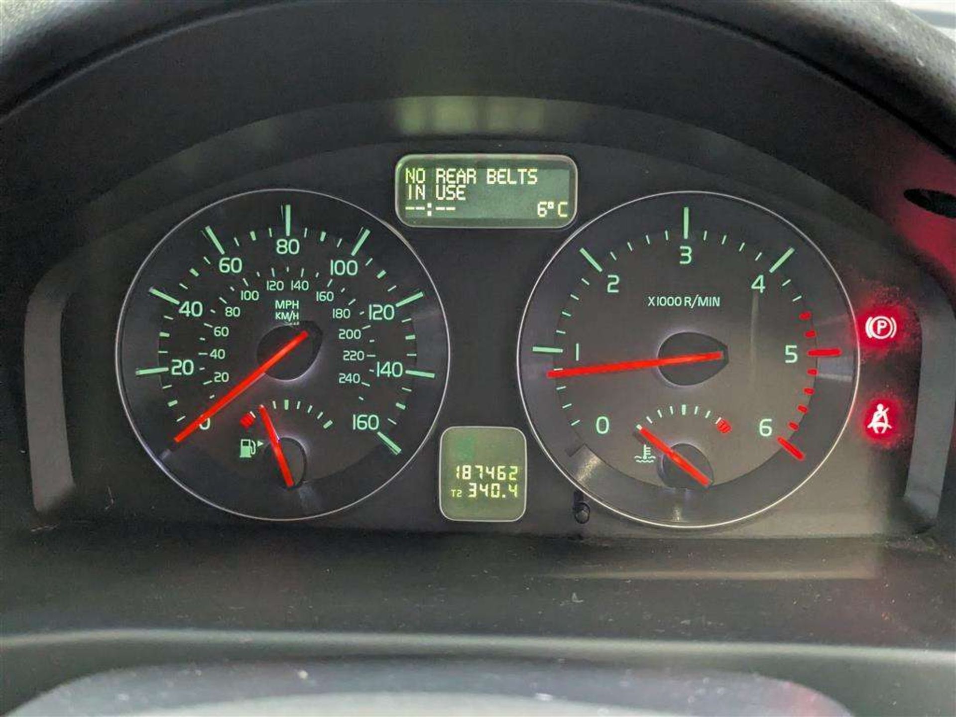 2011 VOLVO V50 SE LUX EDITION D3 - Image 27 of 29