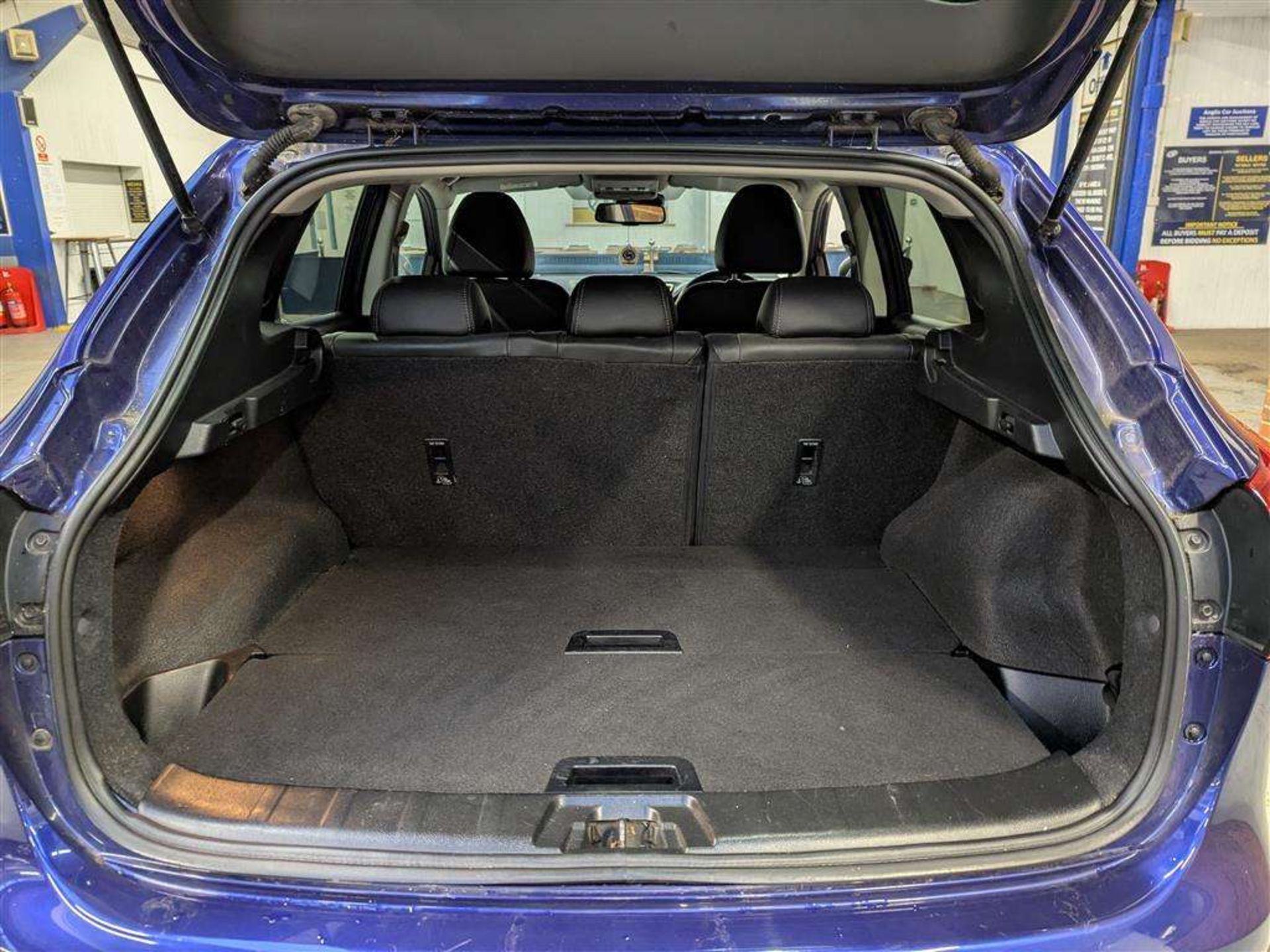 2014 NISSAN QASHQAI TEKNA DCI - Image 8 of 28