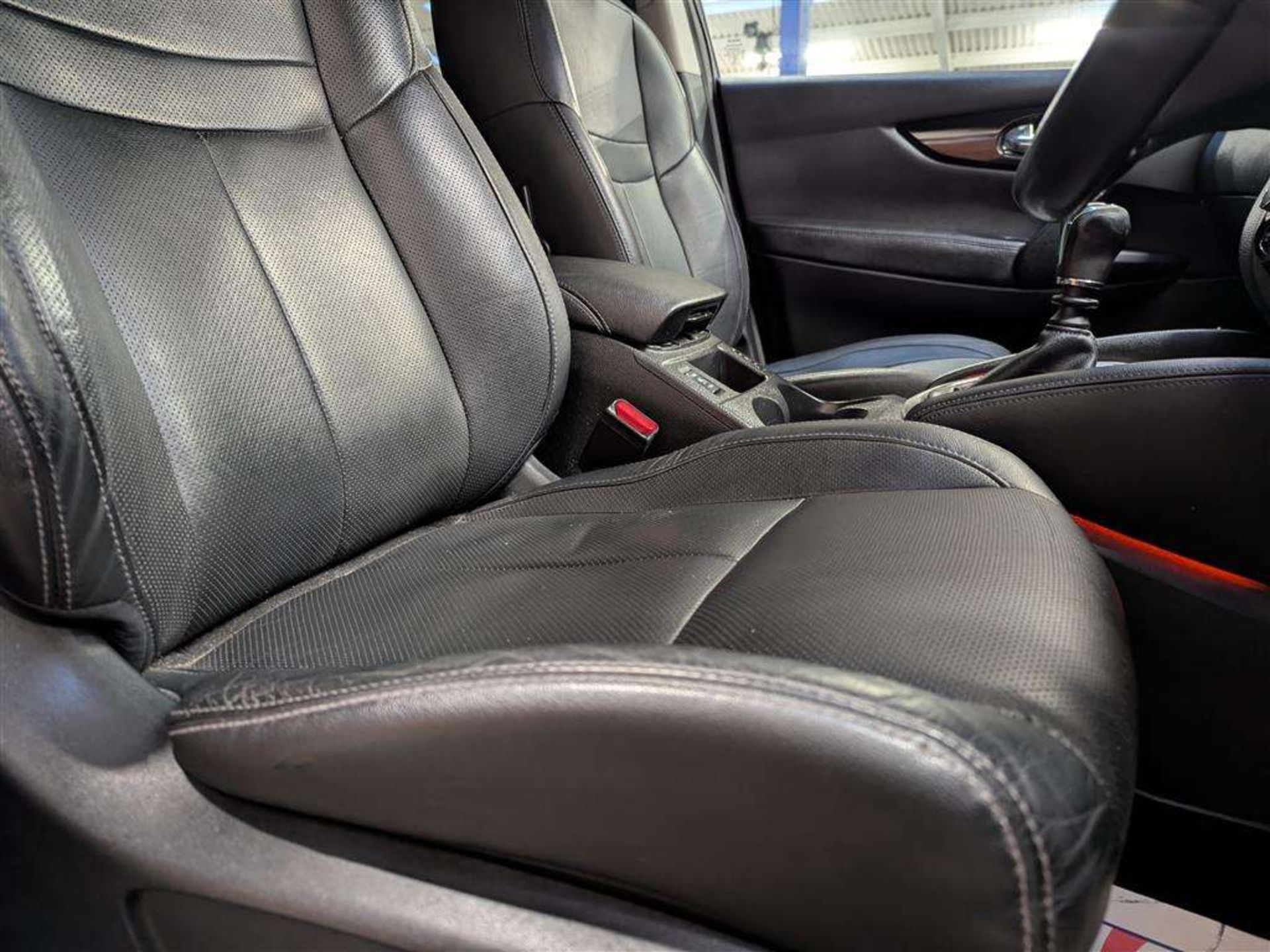 2014 NISSAN QASHQAI TEKNA DCI - Image 15 of 28