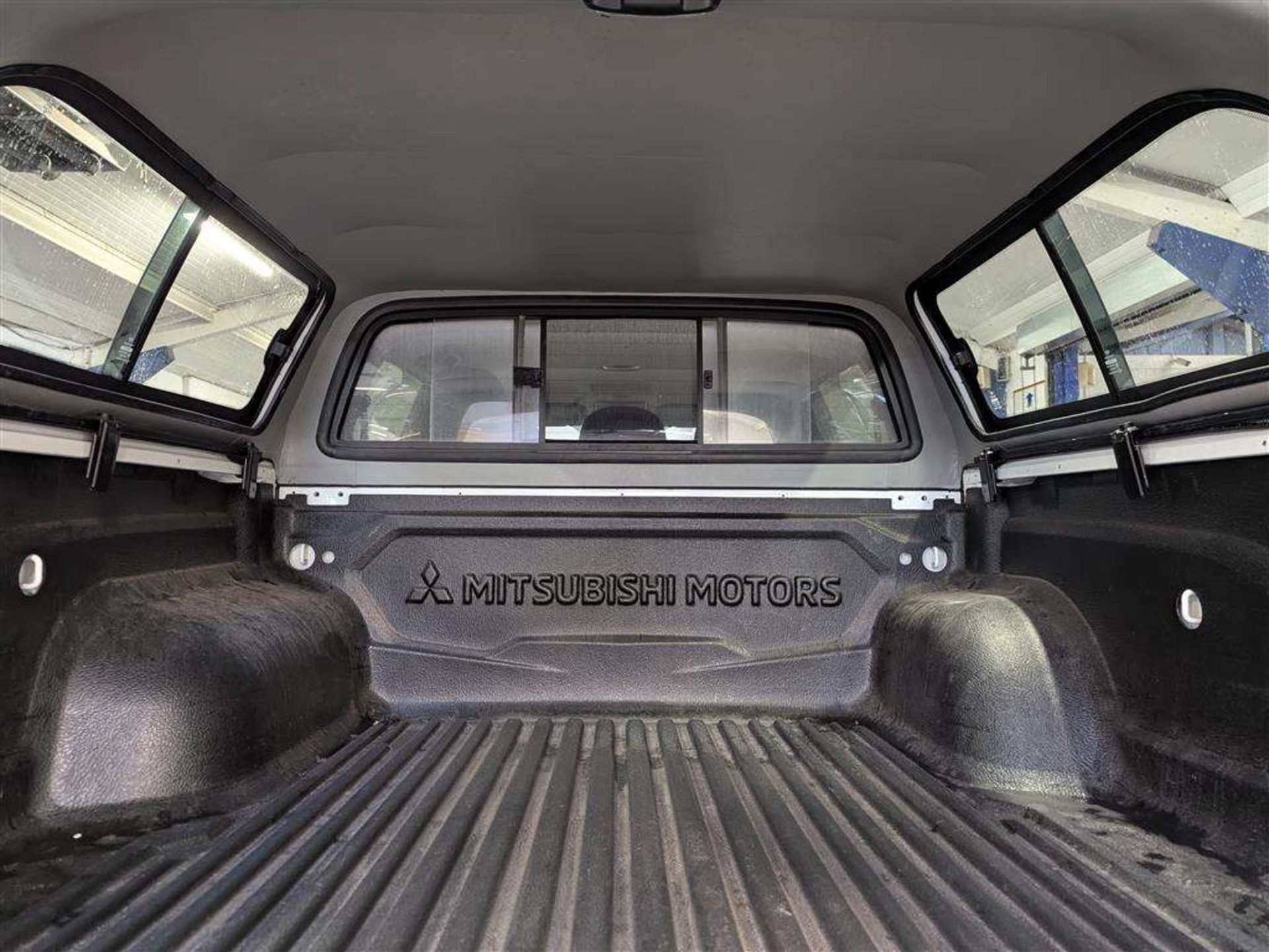 2019 MITSUBISHI L200 BARBARIAN X DI-D AUT - Image 9 of 30