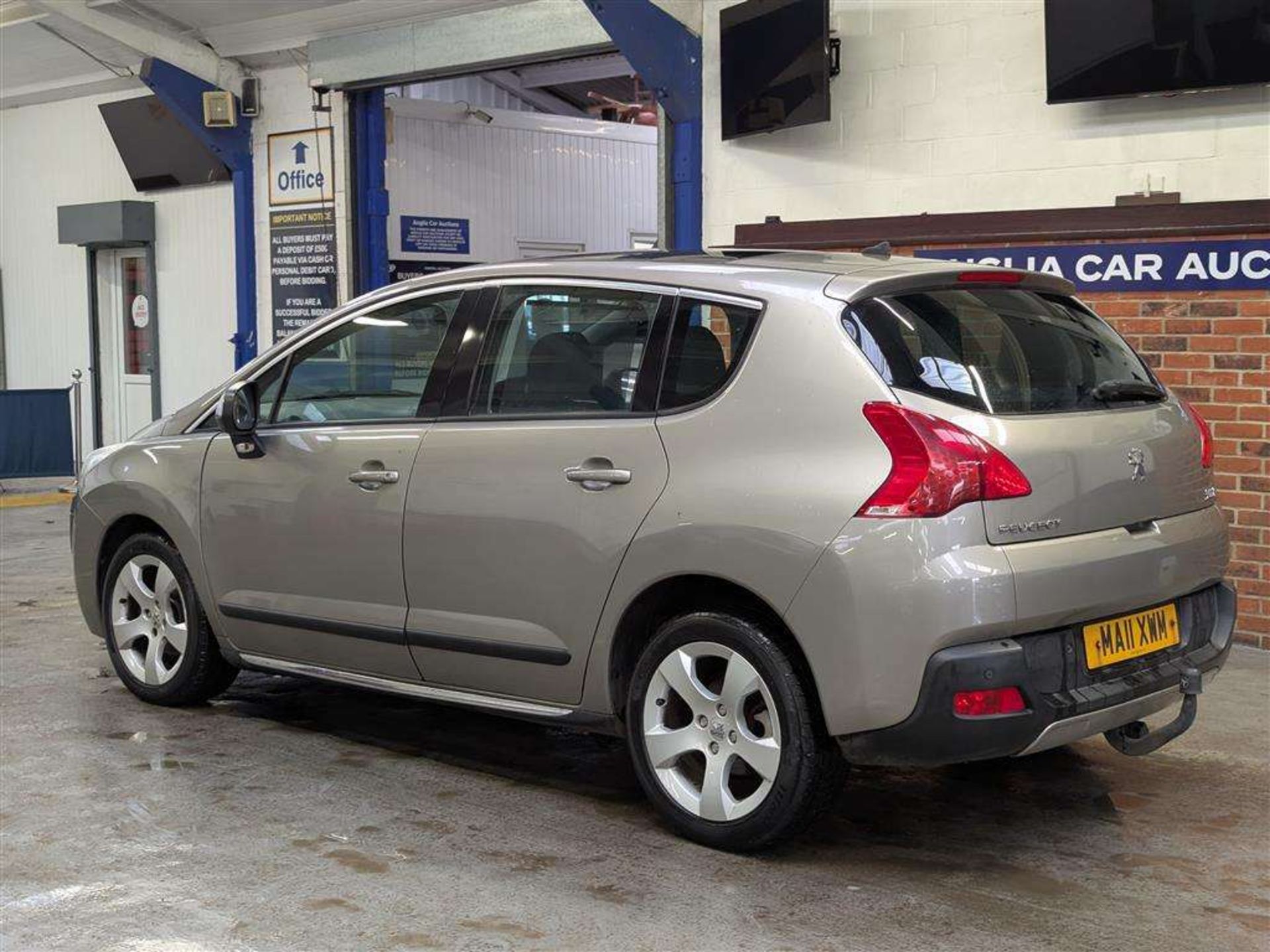 2011 PEUGEOT 3008 EXCLUSIVE HDI - Image 6 of 30