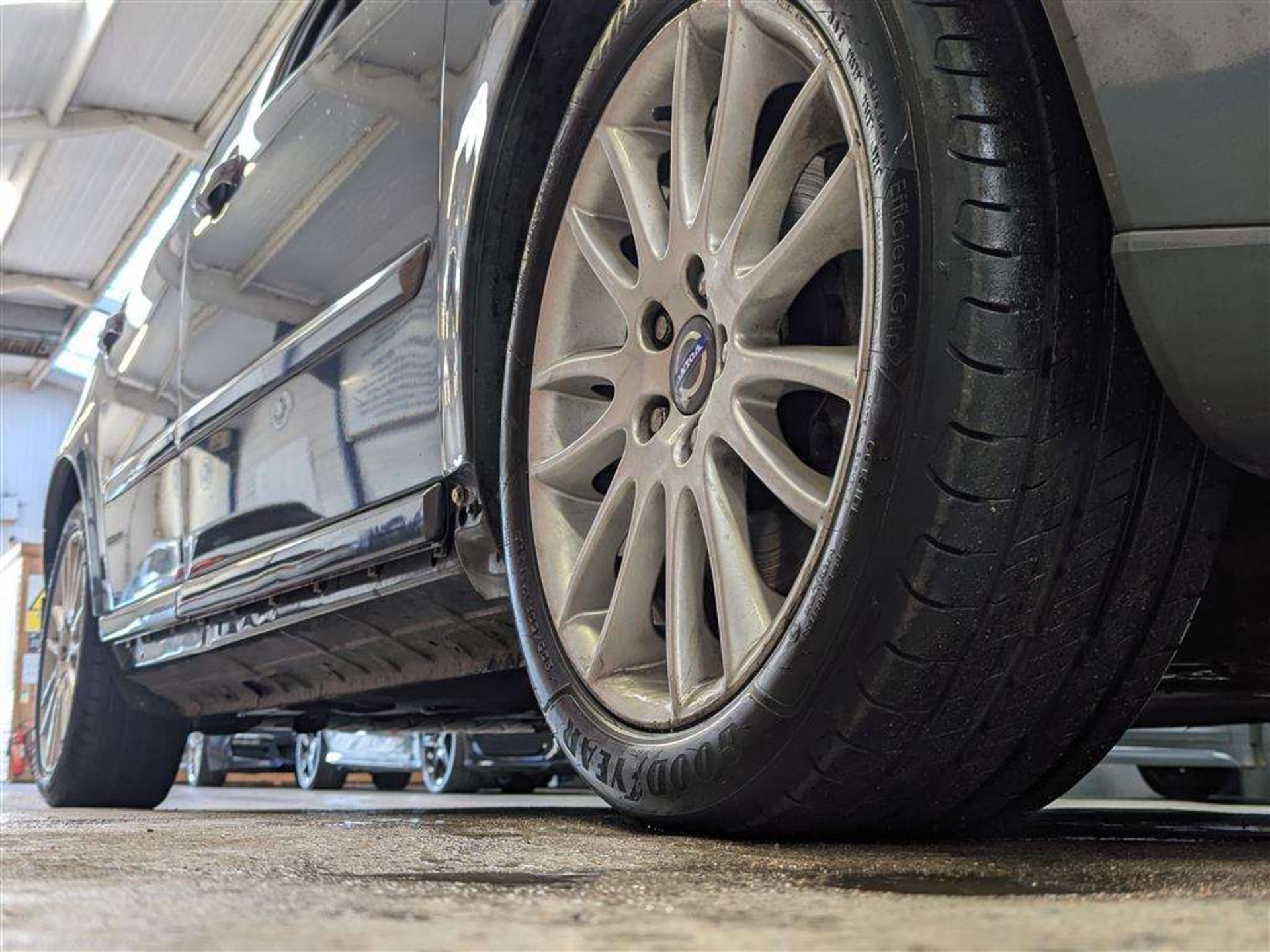 2011 VOLVO V50 SE LUX EDITION D3 - Image 17 of 29