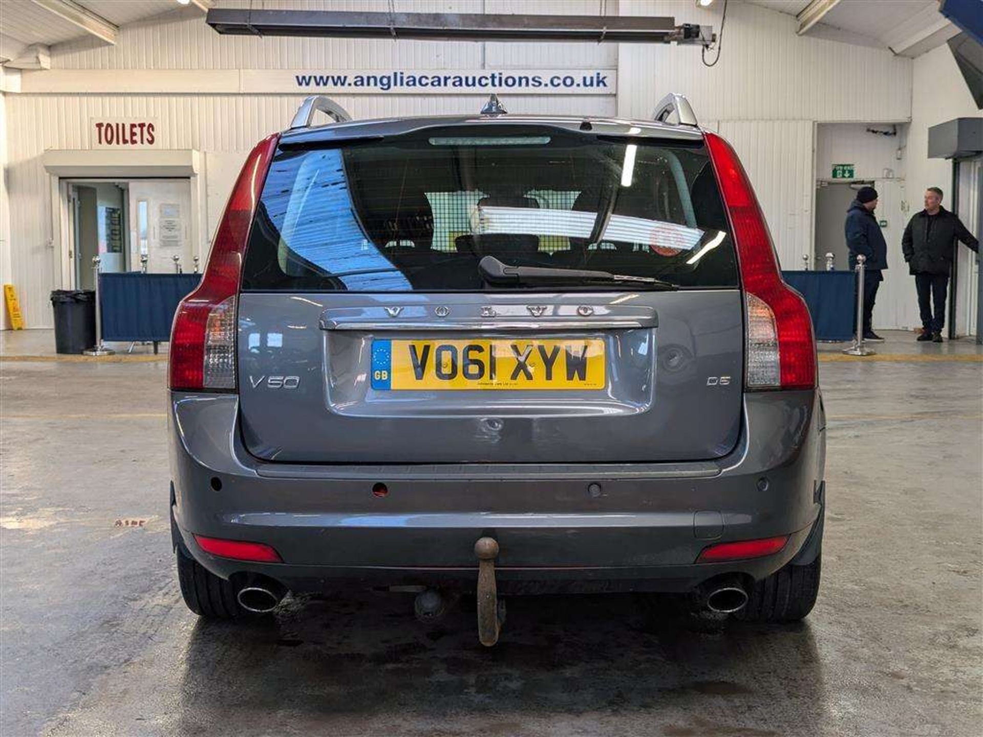 2011 VOLVO V50 SE LUX EDITION D3 - Image 3 of 29