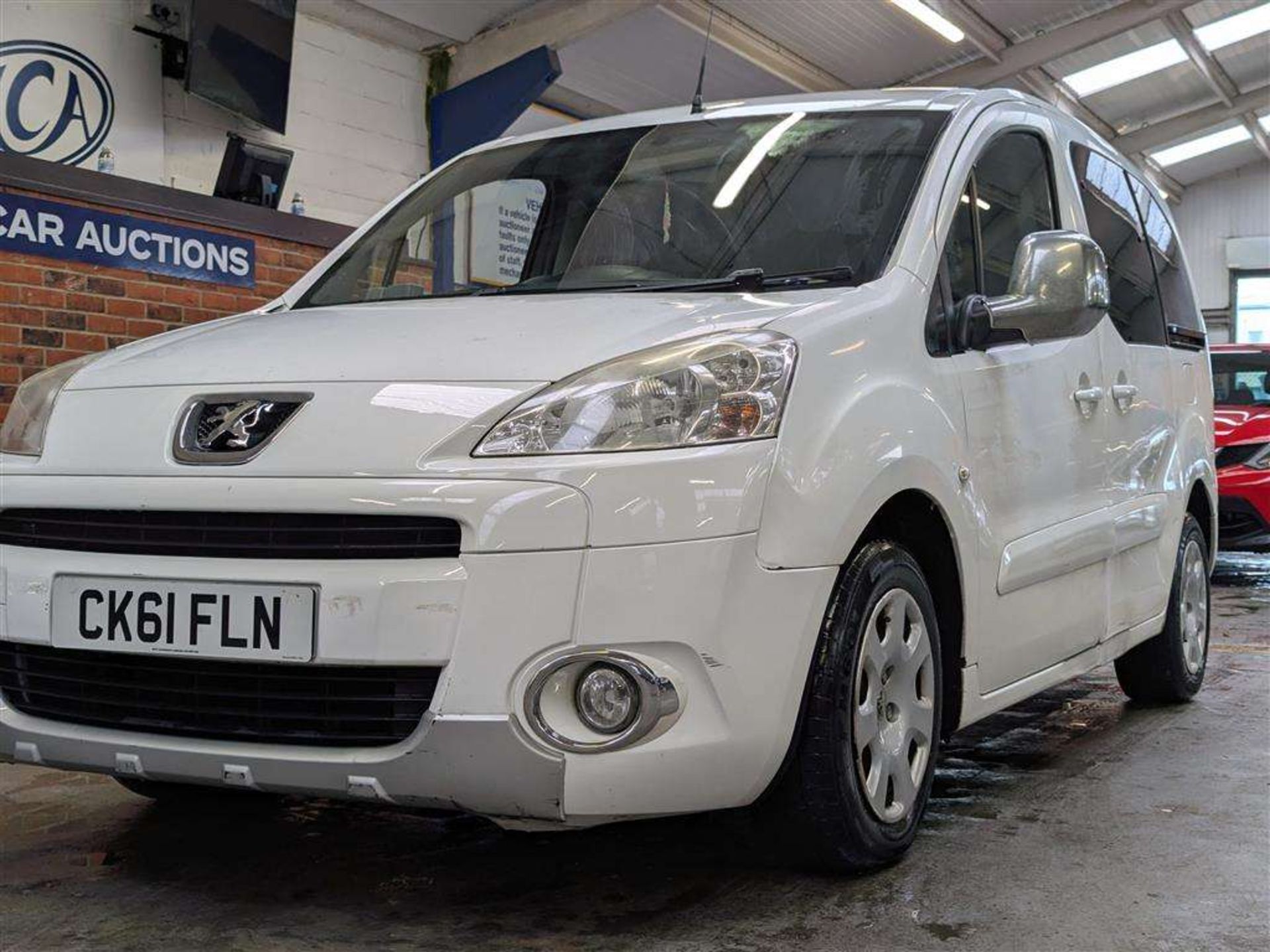 2011 PEUGEOT PARTNER TEPEE S E-HDI S-A - Image 14 of 29