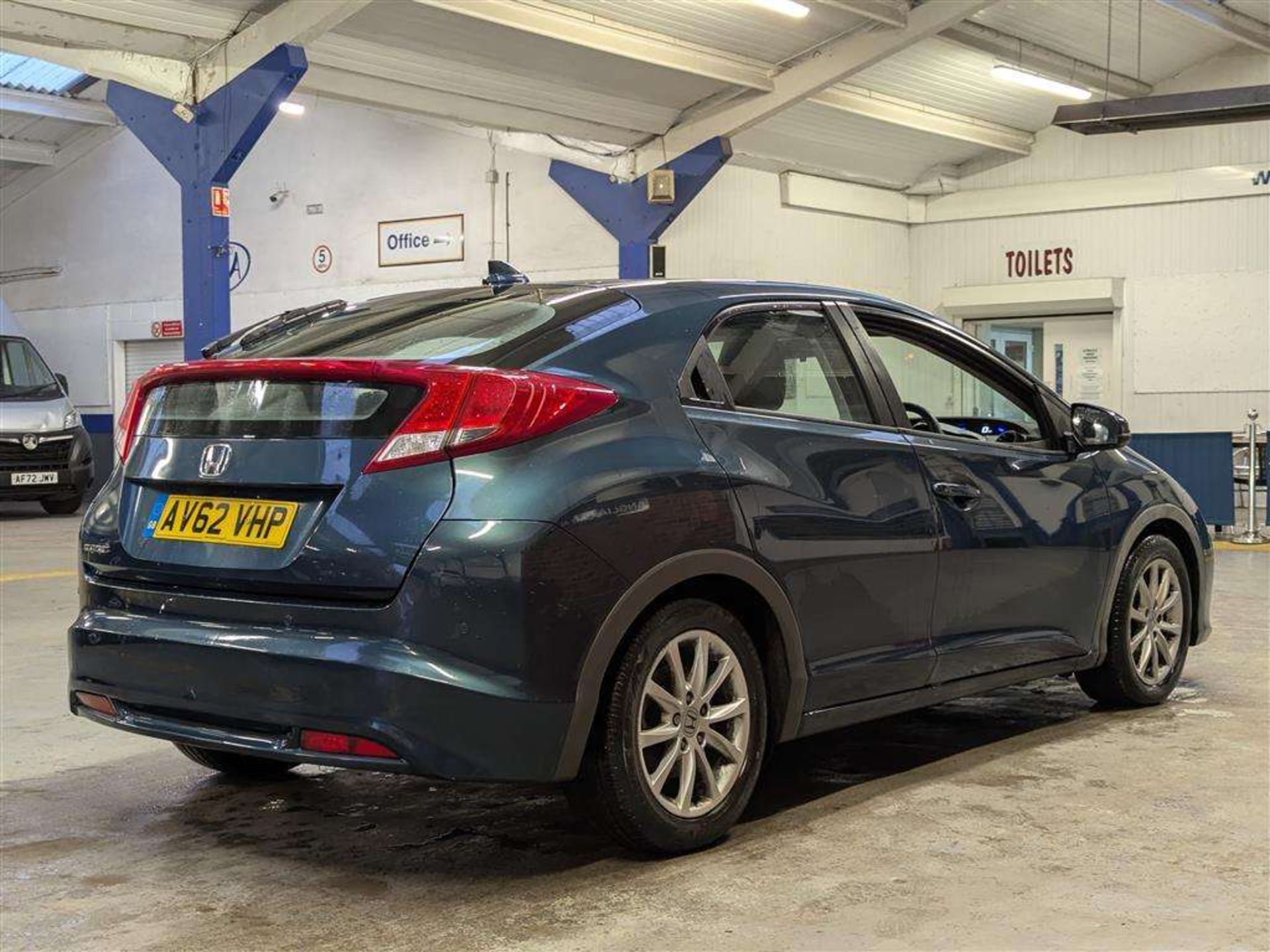 2012 HONDA CIVIC I-VTEC SE - Image 6 of 30